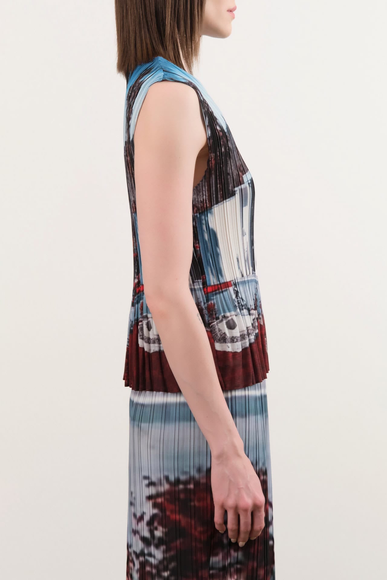 No. 6 Apparel Womens Blouses Rae Tank in Cinema