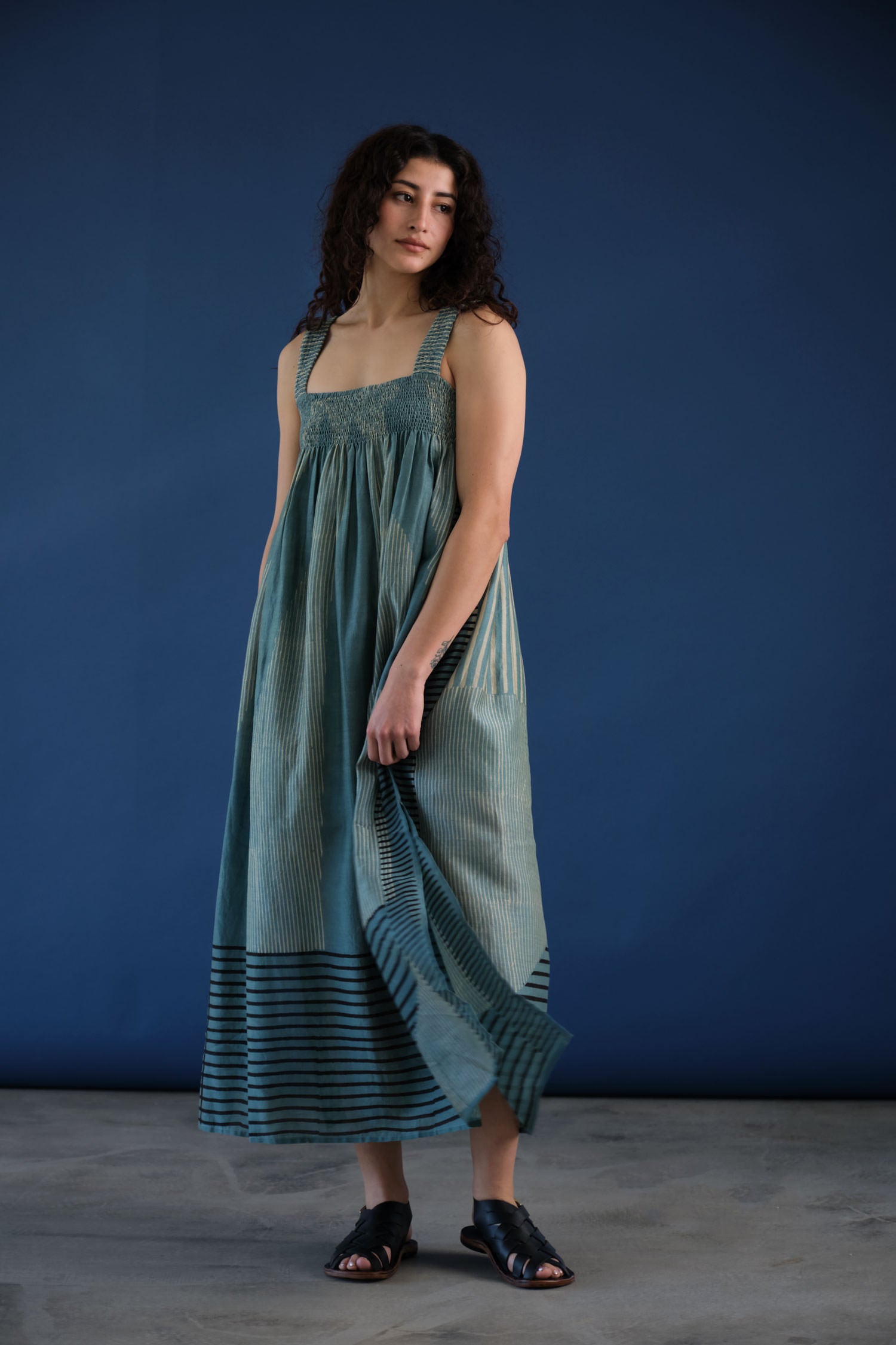 Nymane Angnes Dress in Indigo Dye Print