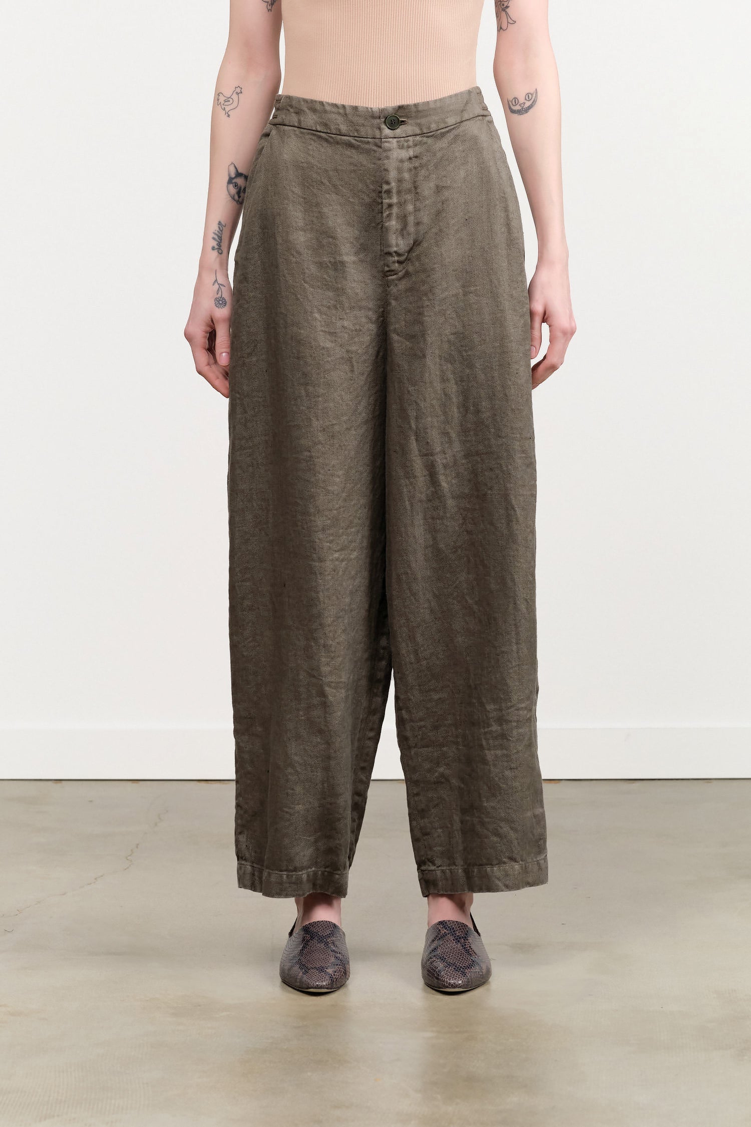 Linen Twill Wide Pants by Pas de Calais in Khaki