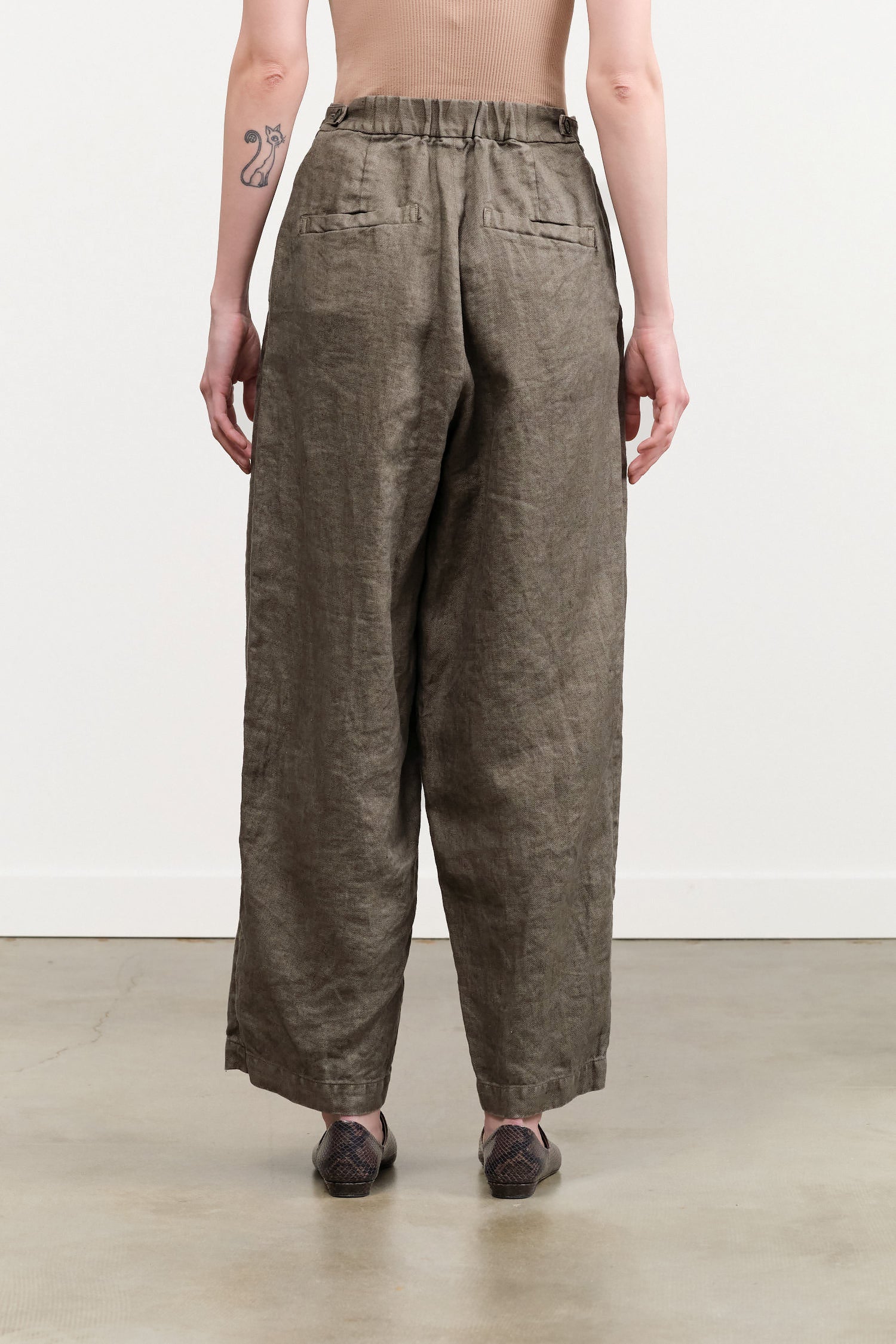 Khaki Green Linen Twill Wide Pants Trousers by Pas de Calais Designer Brand