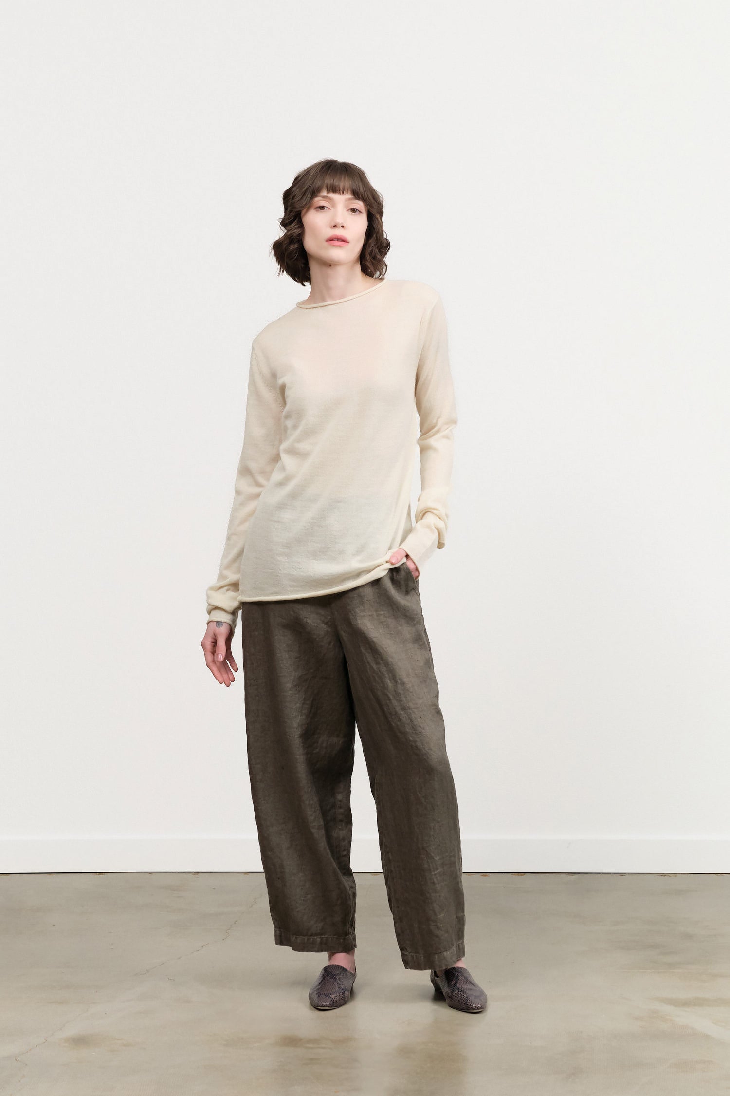 Pas de Calais Designer Brand Khaki Green Linen Twill Wide Pants Trousers 