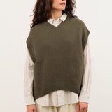 Pas de Calais Apparel Womens Sweaters Cashmere Blend Lambs Wool Patterned Knit V-Neck Vest