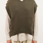 Pas de Calais Apparel Womens Sweaters Cashmere Blend Lambs Wool Patterned Knit V-Neck Vest