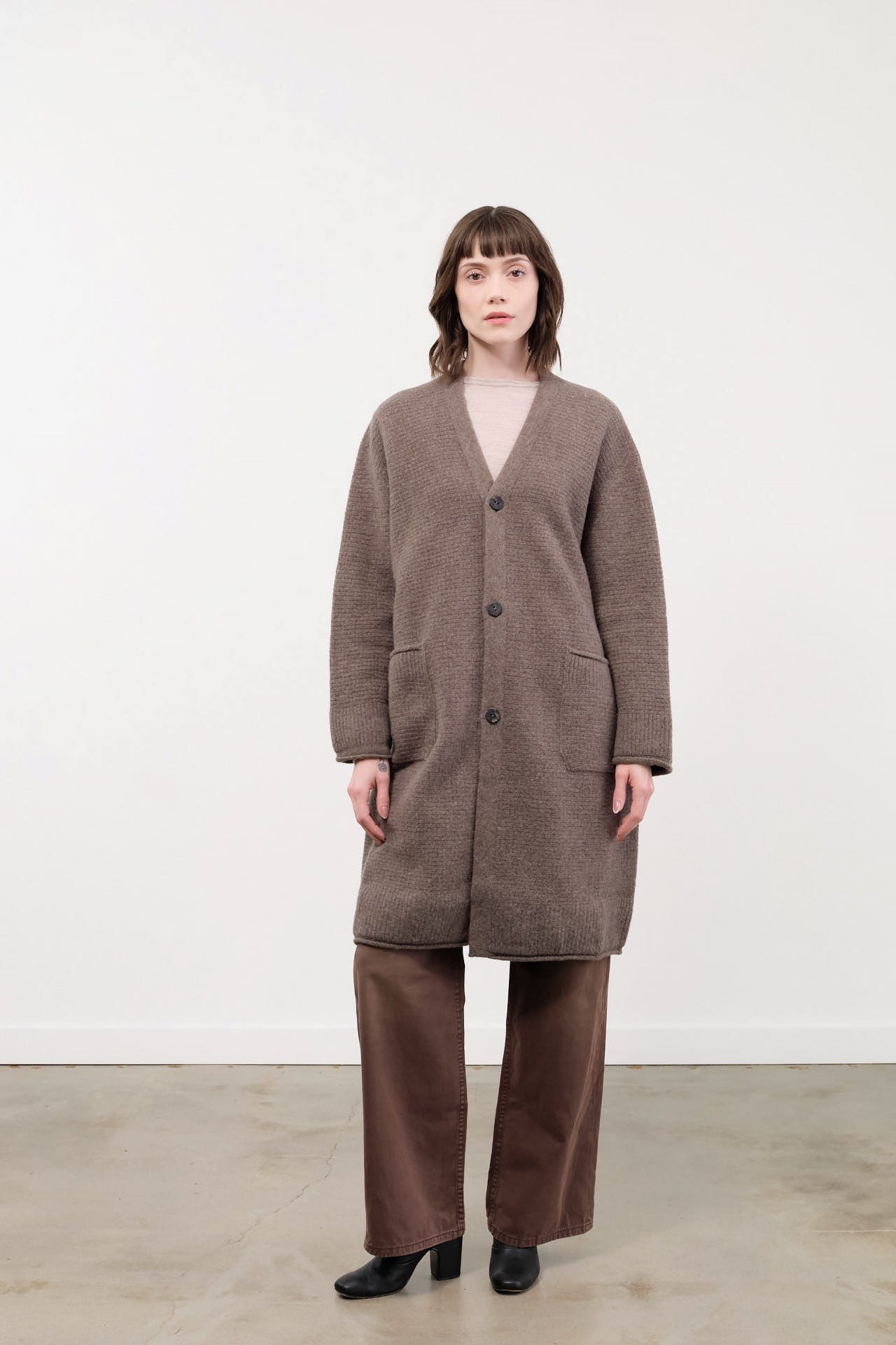 Pas de Calais Apparel Womens Sweaters Cashmere Lambs Wool Cardigan Coat in Greige