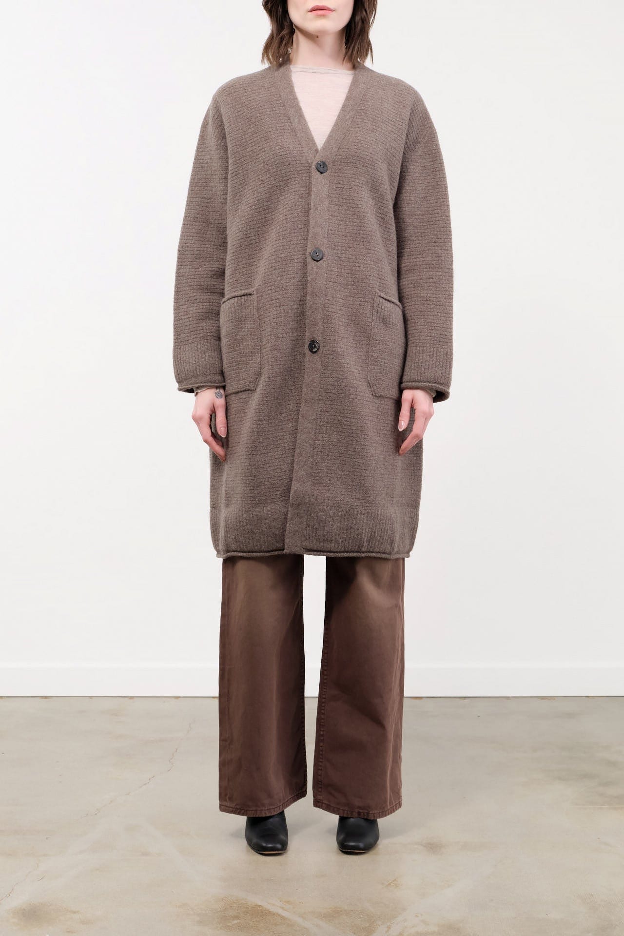 Pas de Calais Apparel Womens Sweaters Cashmere Lambs Wool Cardigan Coat in Greige