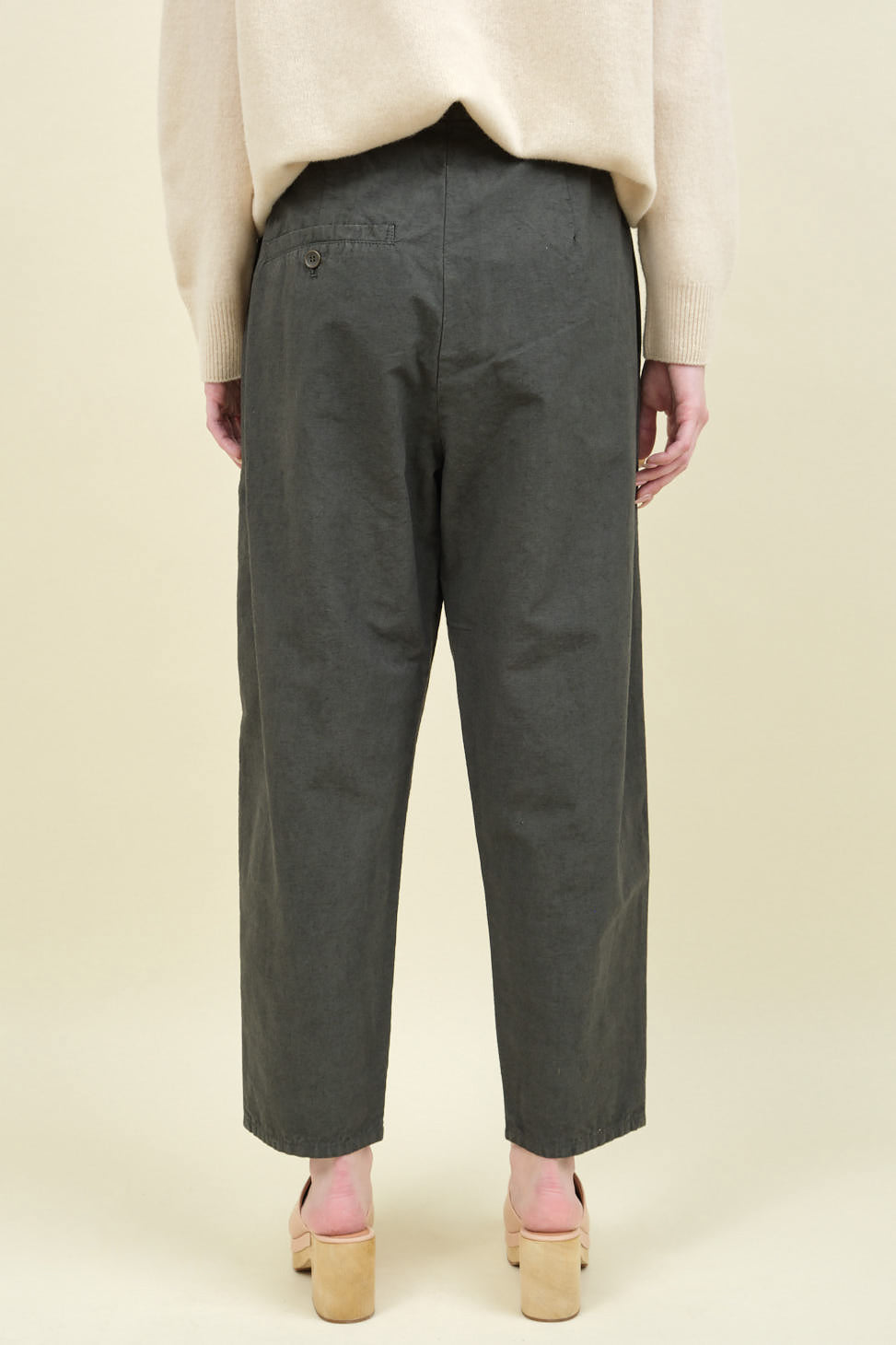 Back of Cotton Ramie Tapered Pants