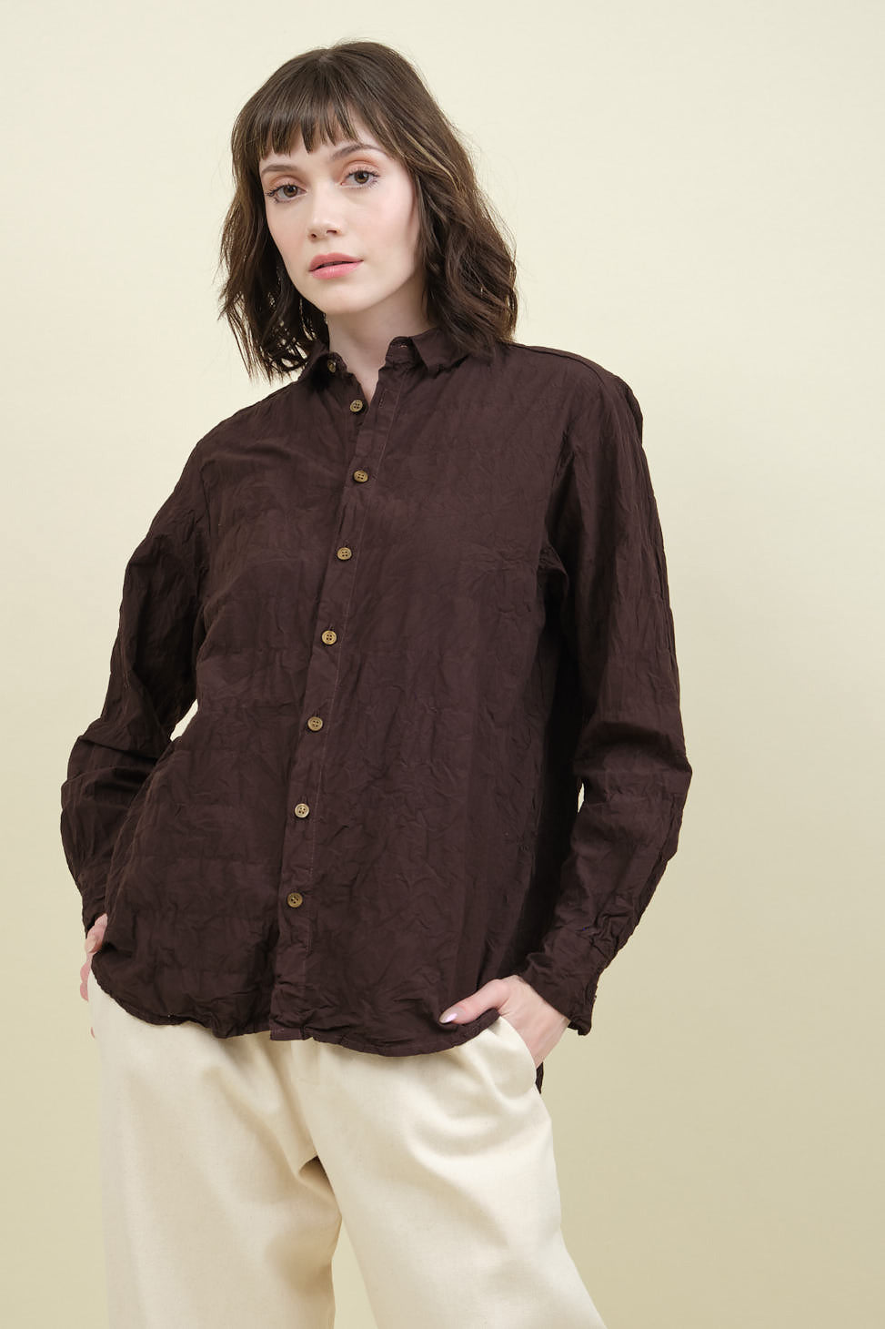 Crinkle Finish Fitted Shirt in Brown
