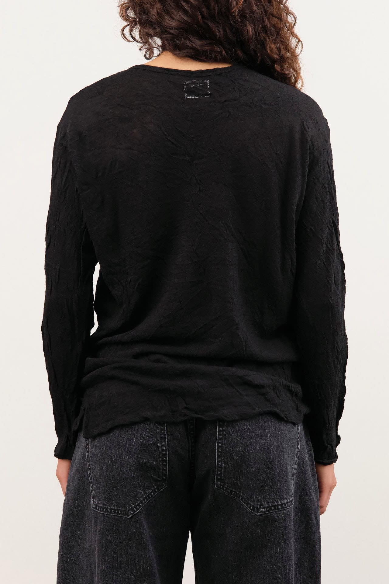 Pas de Calais Apparel Womens Blouses Crinkle-Finish Wool Gauze Jersey Crewneck Pullover in Black
