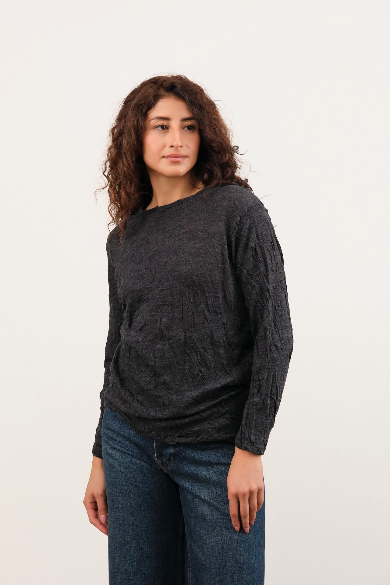Pas de Calais Apparel Womens Blouses Crinkle-Finish Wool Gauze Jersey Crewneck Pullover in Charcoal