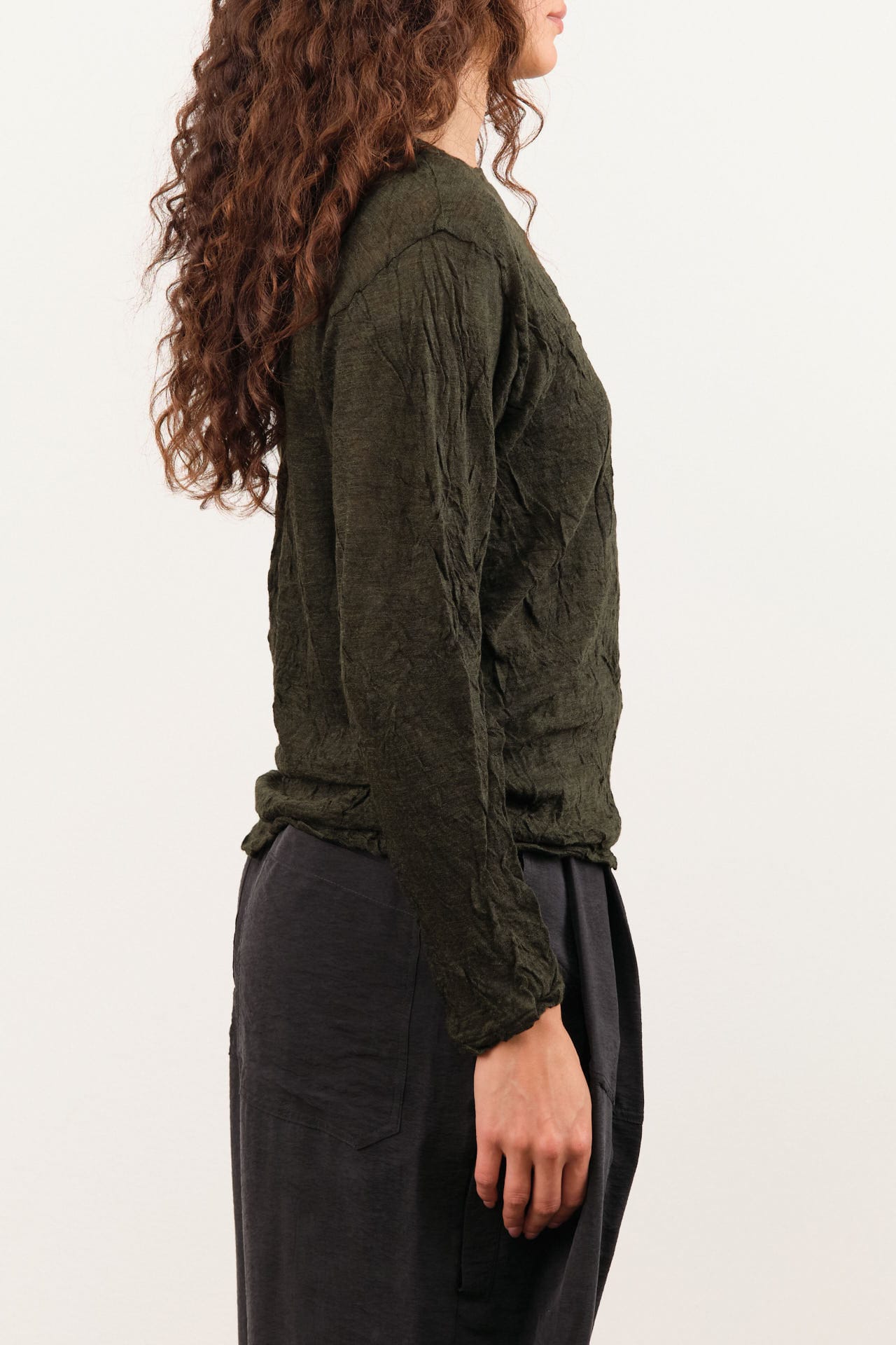 Pas de Calais Apparel Womens Blouses Crinkle-Finish Wool Gauze Jersey Crewneck Pullover in Khaki