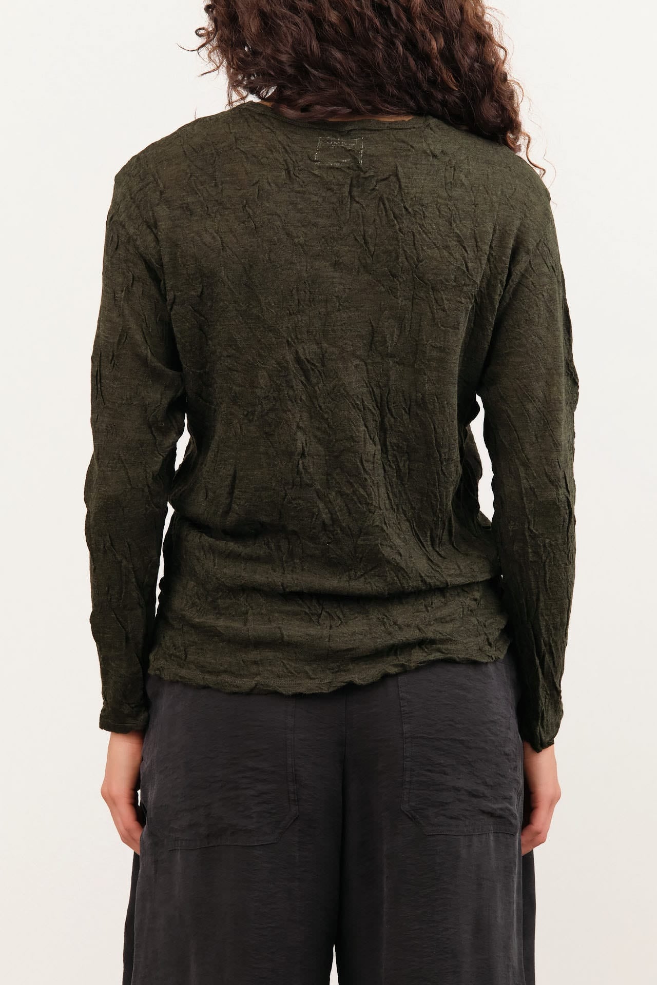 Pas de Calais Apparel Womens Blouses Crinkle-Finish Wool Gauze Jersey Crewneck Pullover in Khaki