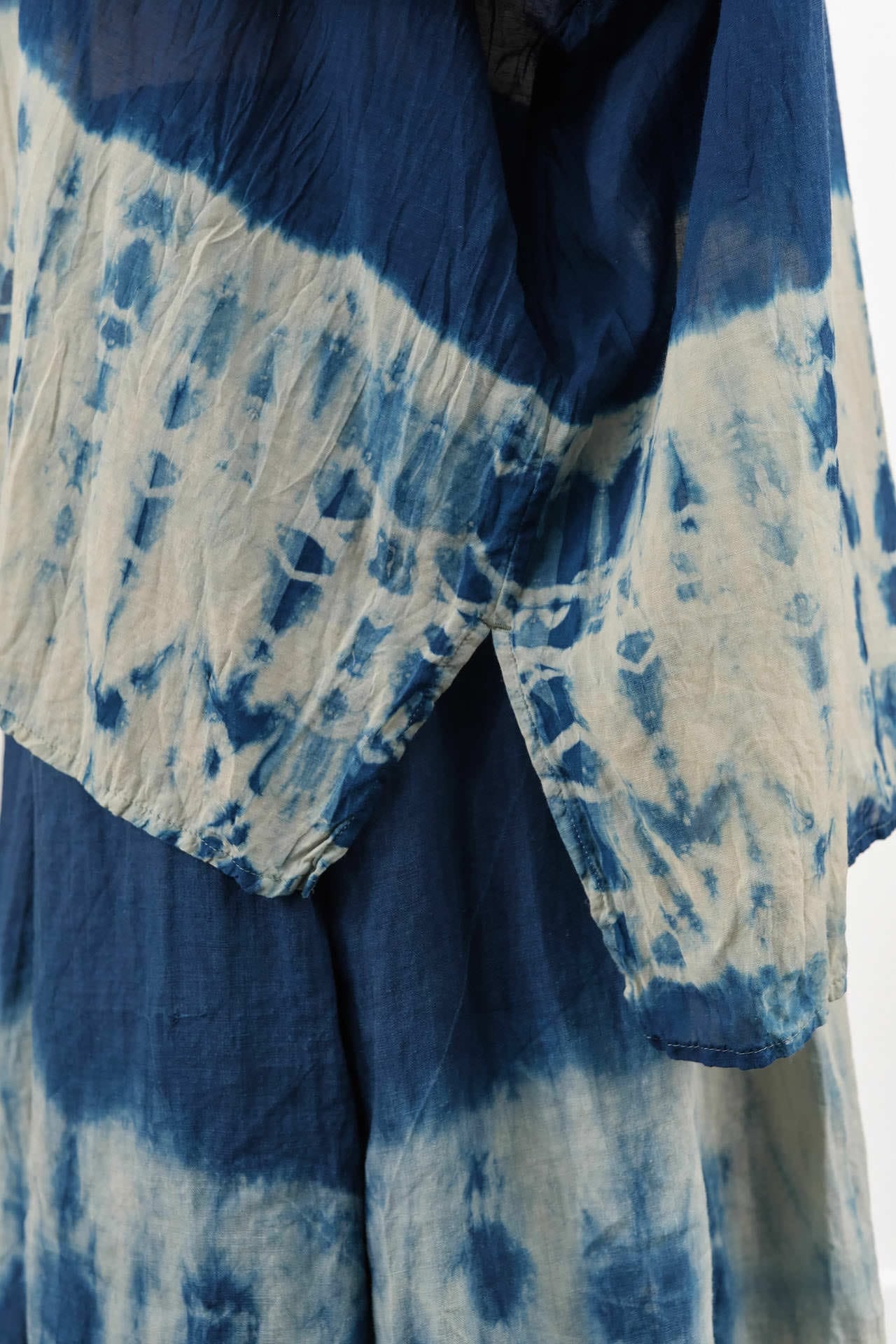 Pas de Calais Apparel Womens Blouses Cupro Cotton Linen Willow Dye Blouse