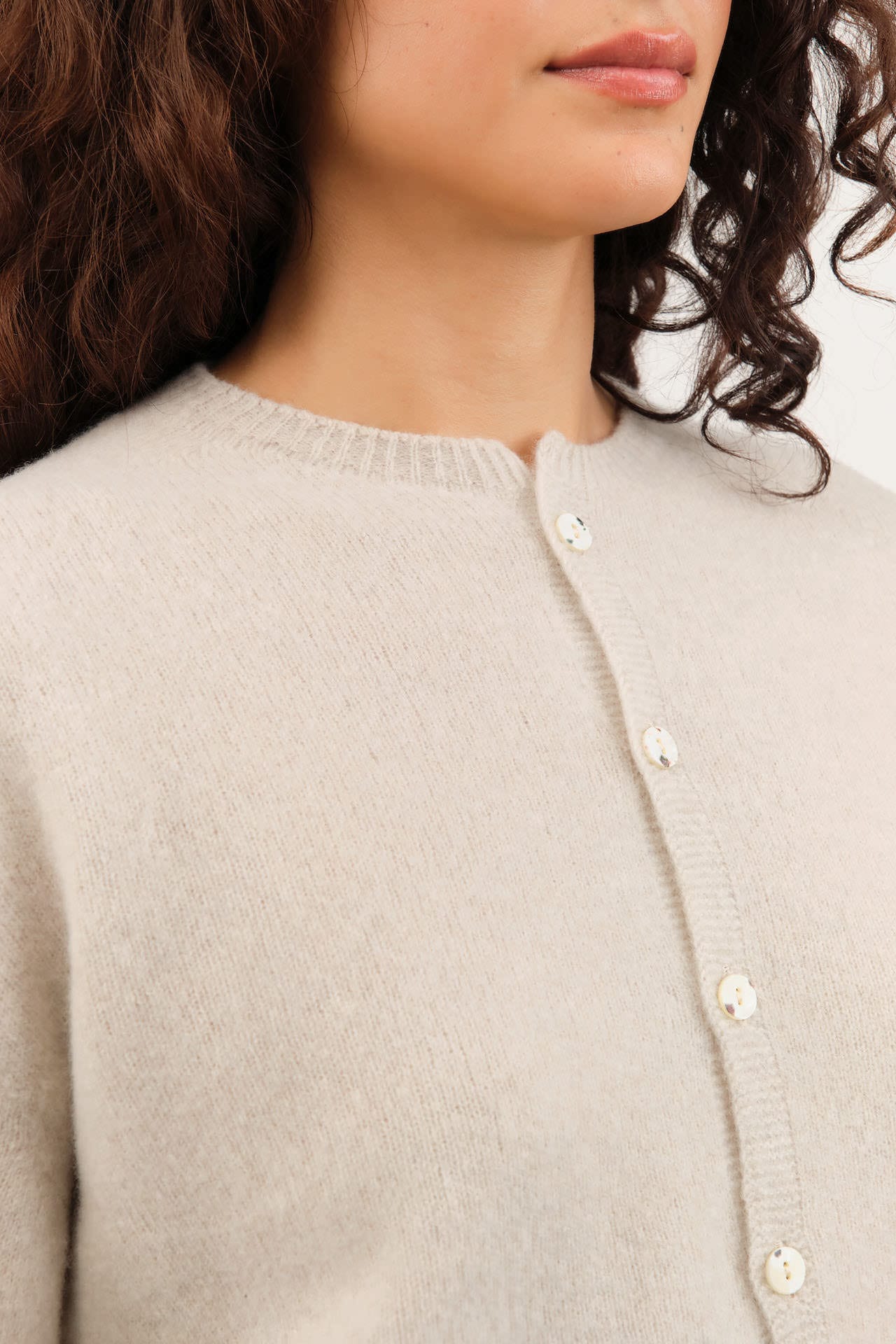 Pas de Calais Apparel Womens Sweaters Fine Wool Crewneck Cardigan