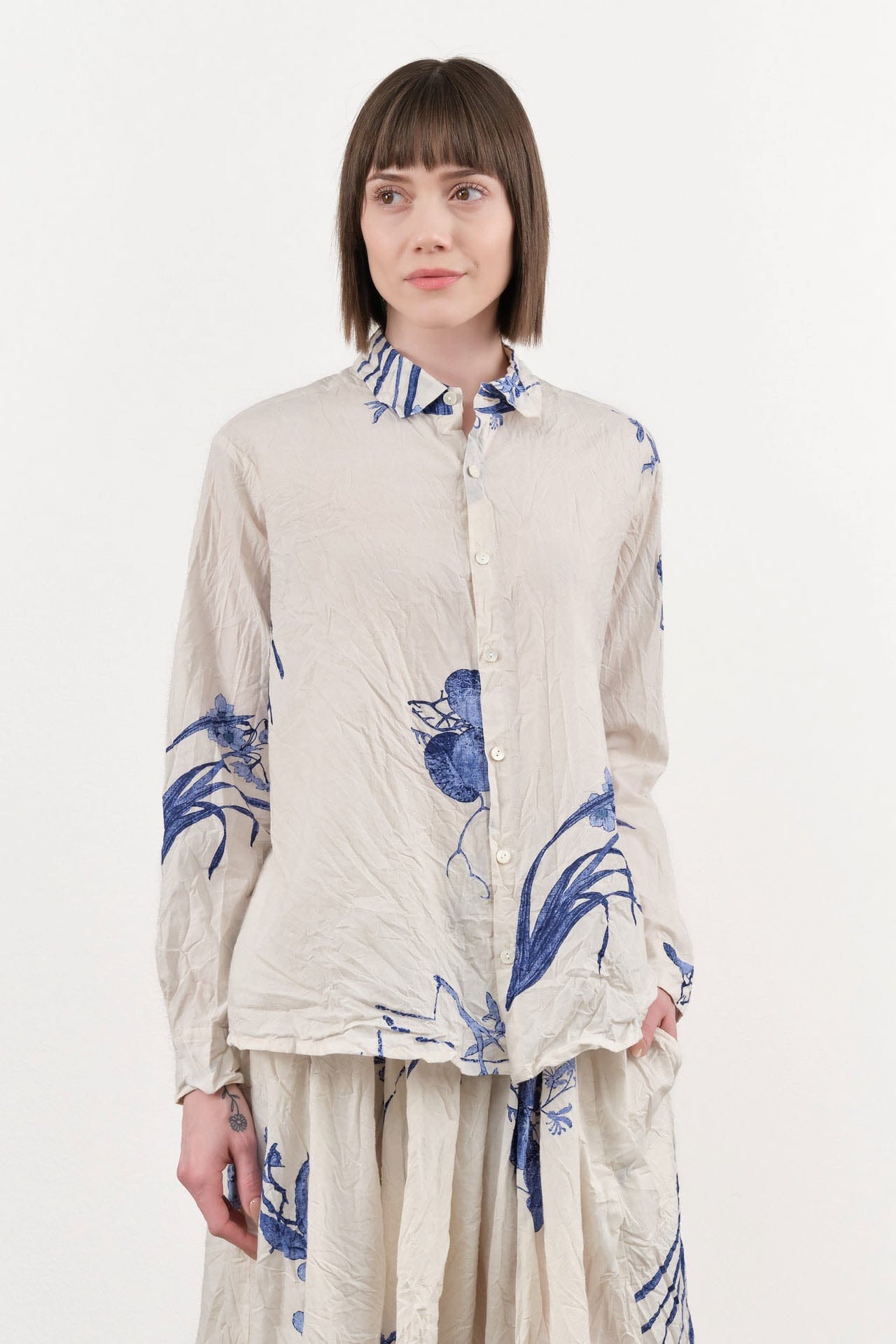 Pas de Calais Apparel Womens Blouses Japonism Flower Print Blouse
