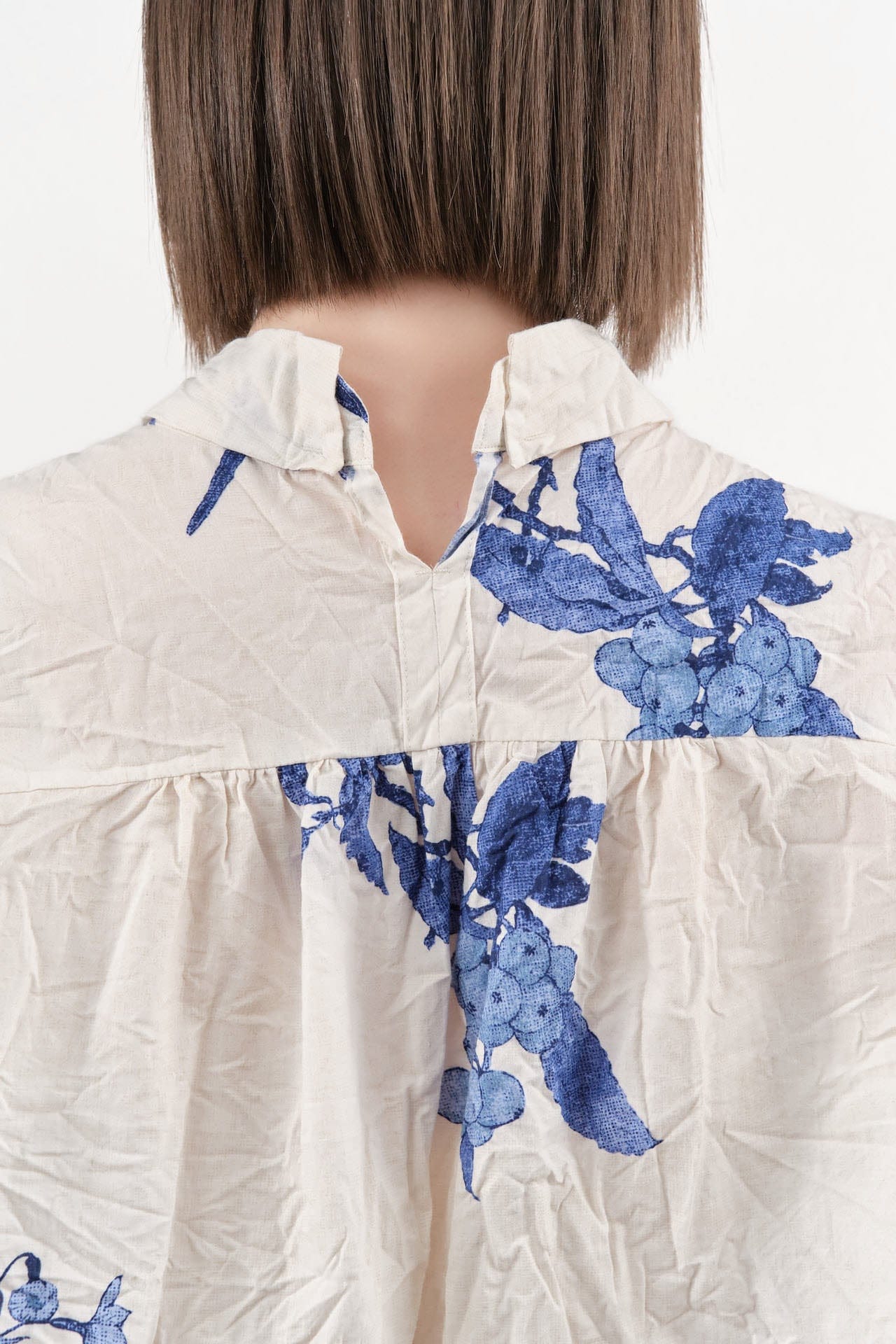 Pas de Calais Apparel Womens Blouses Japonism Flower Print Blouse