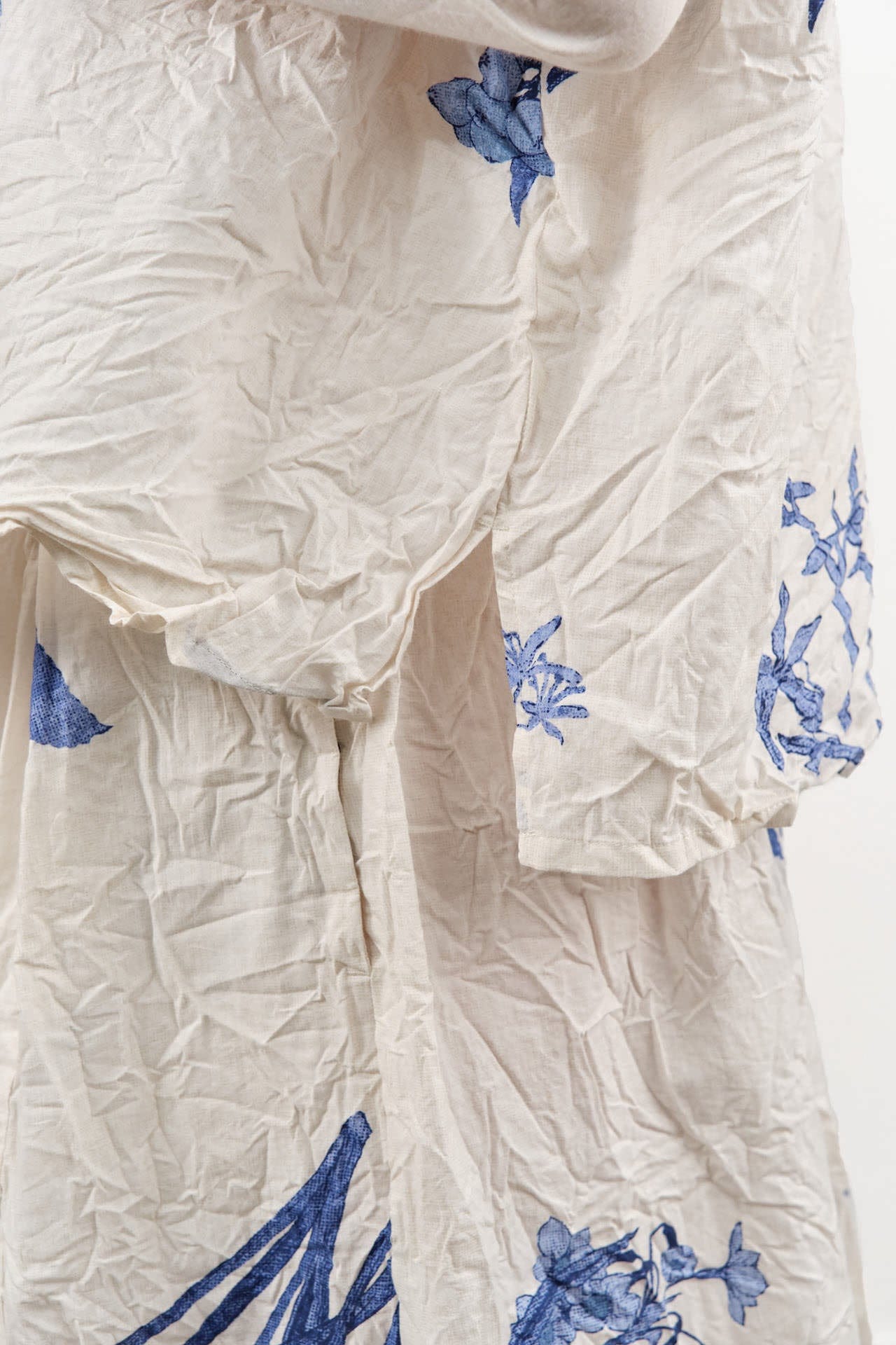 Pas de Calais Apparel Womens Blouses Japonism Flower Print Blouse