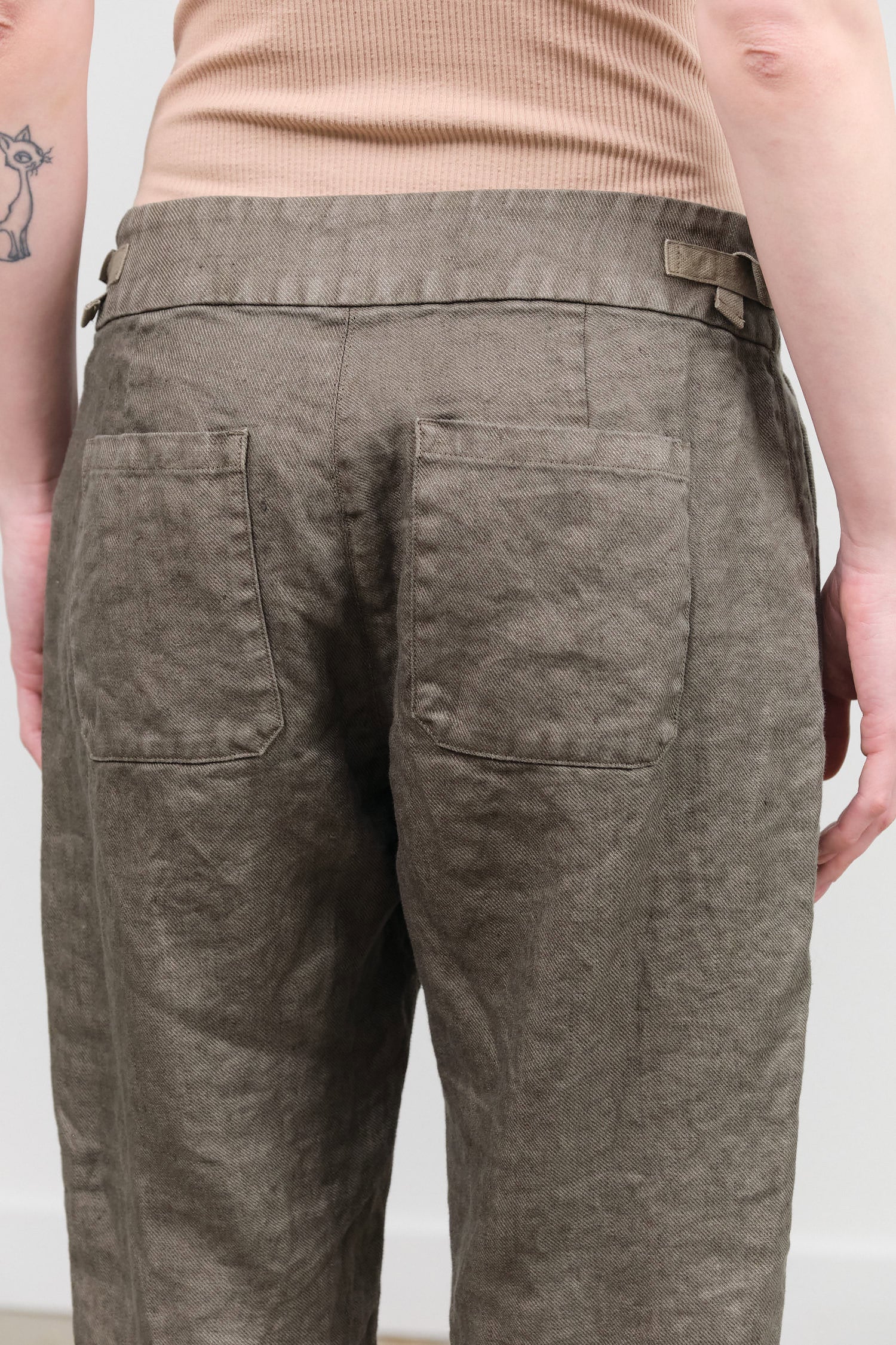 Linen Twill Tapered Pants Trousers in Khaki Green by Pas de Calais Designer Brand 