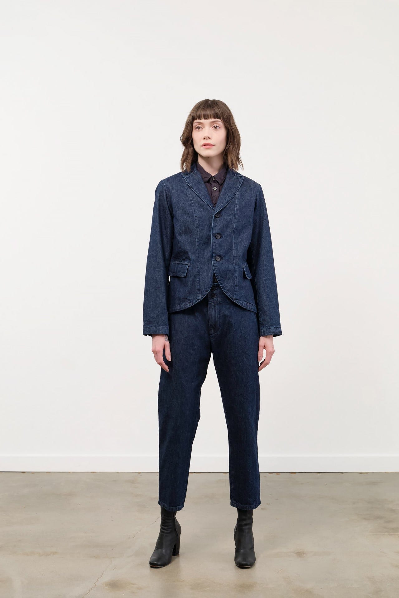 Pas de Calais Apparel Womens Denim Natural Denim Tapered Pants