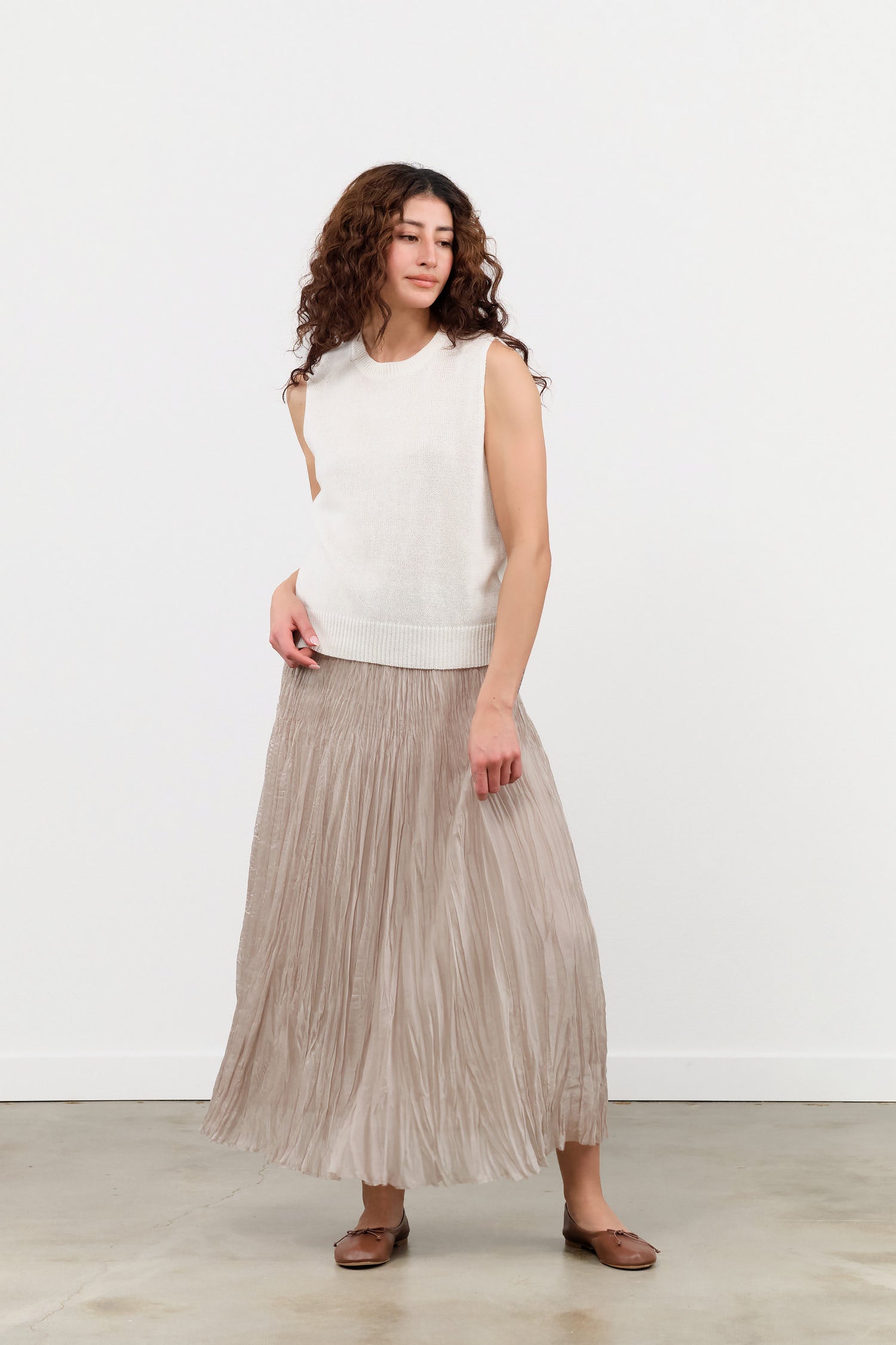 Pas de Calais Apparel Womens Skirts Organdy Hand Pleated Long Skirt Natural / 34