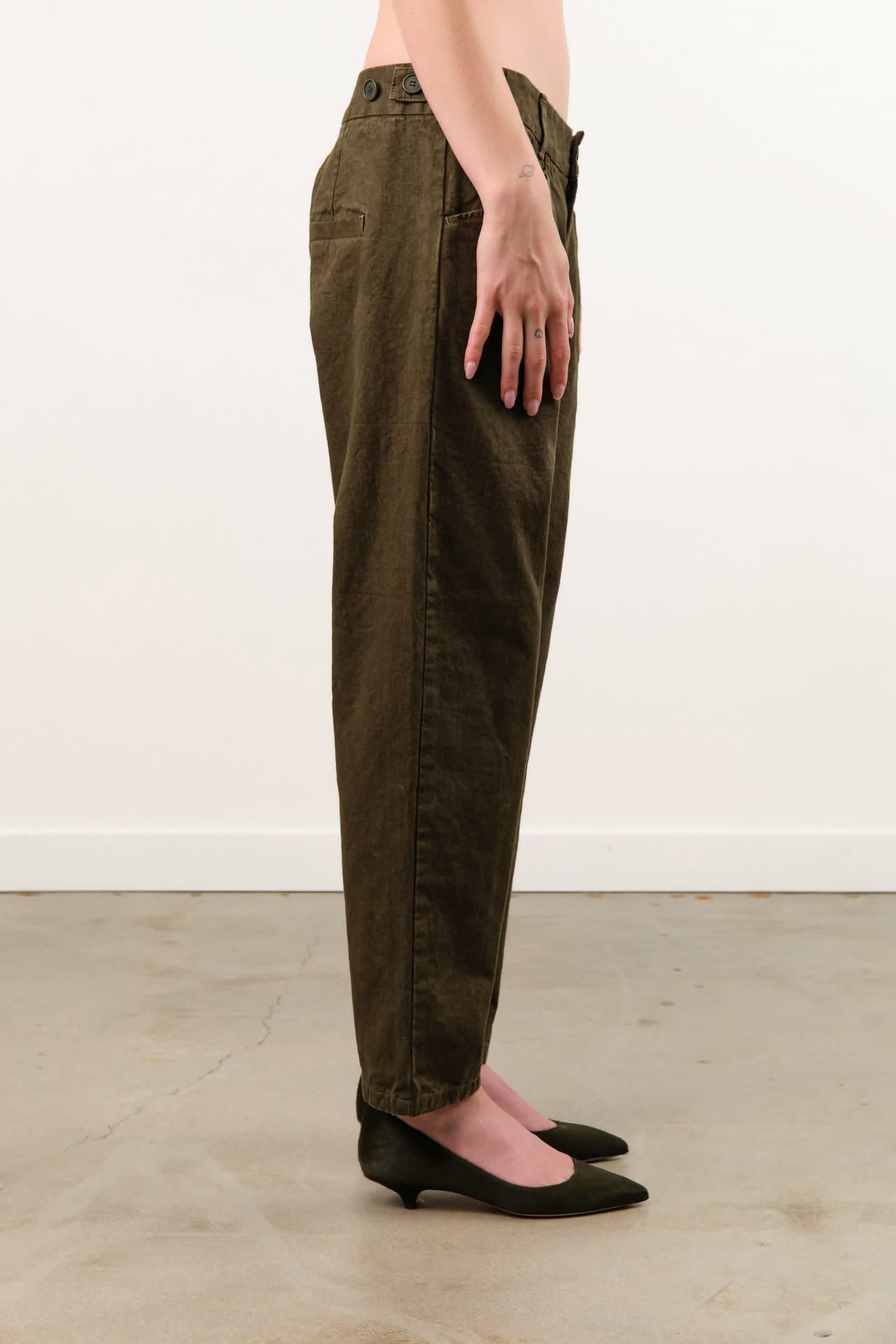 Pas de Calais Apparel Womens Pants Organic Cotton Linen Natural Twill Loose Slim Pants