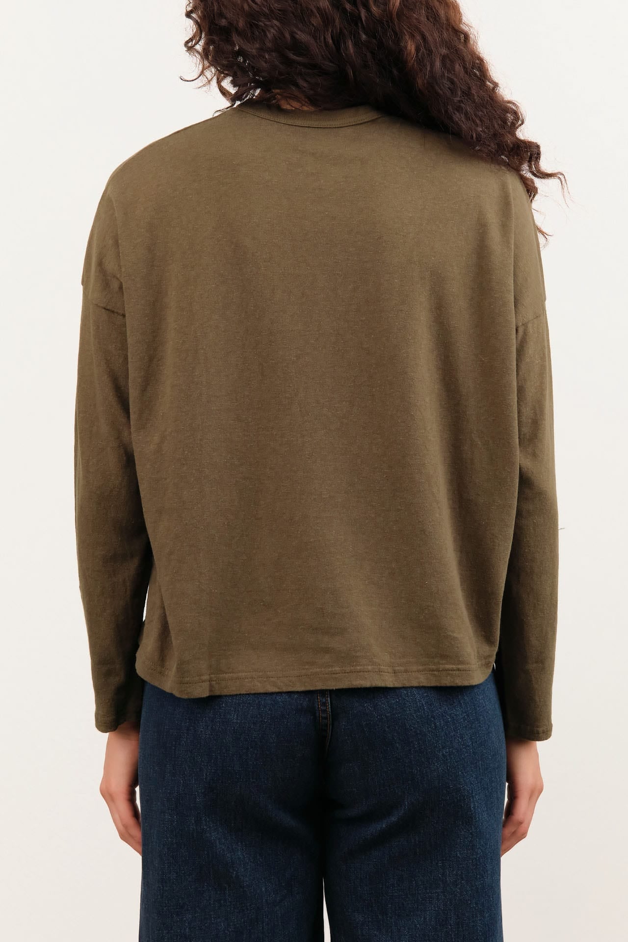 Pas de Calais Apparel Womens Tees Recycle Jersey Long Sleeve Pullover in Khaki