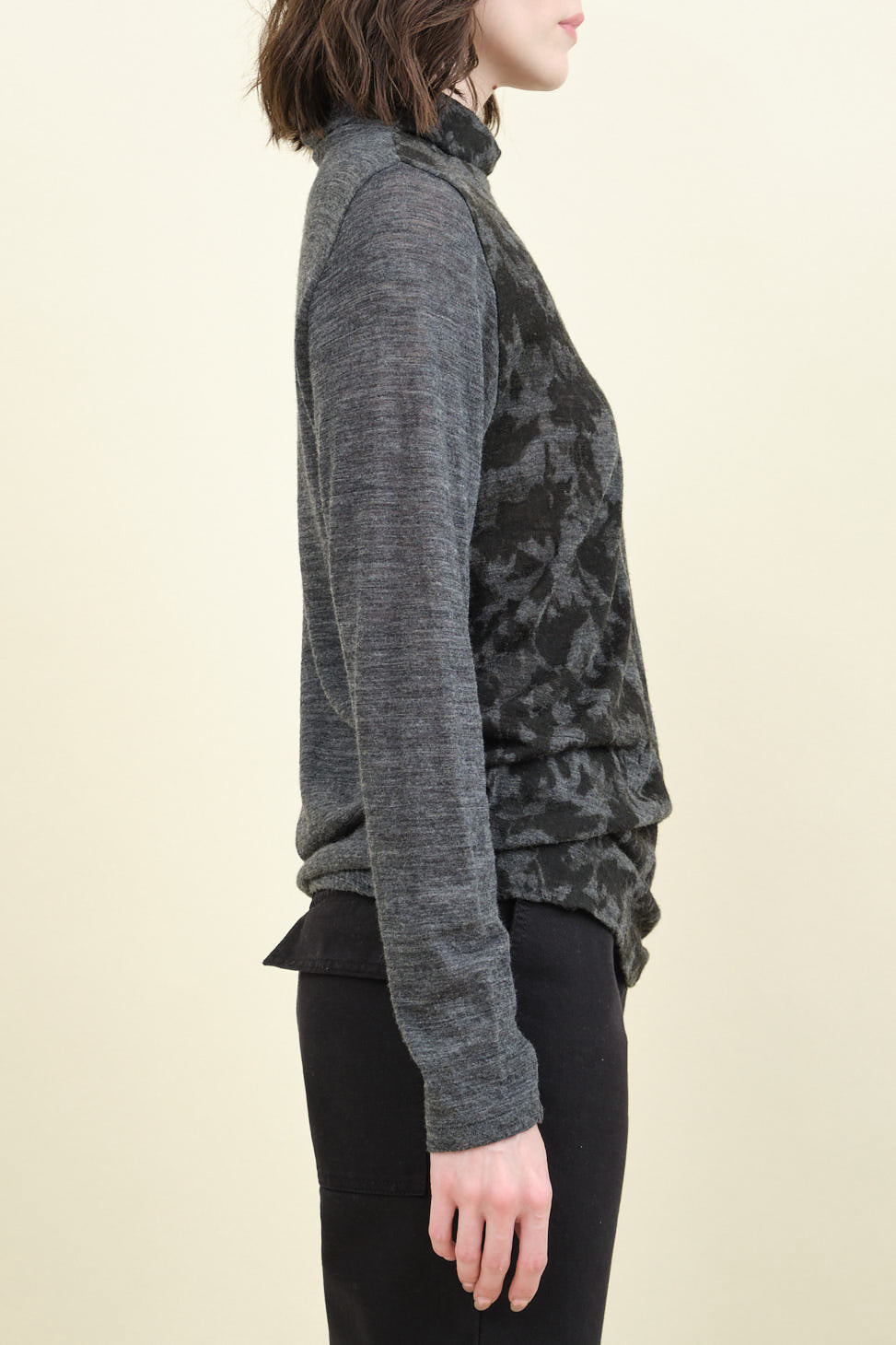 SIde of Winter Leaves Print High Neck Pullover