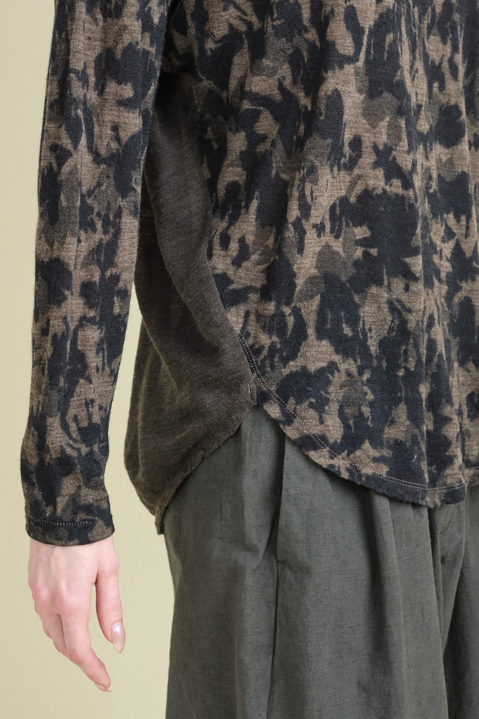 Side slit on Winter Leaves Print Jersey Pullover in Beige
