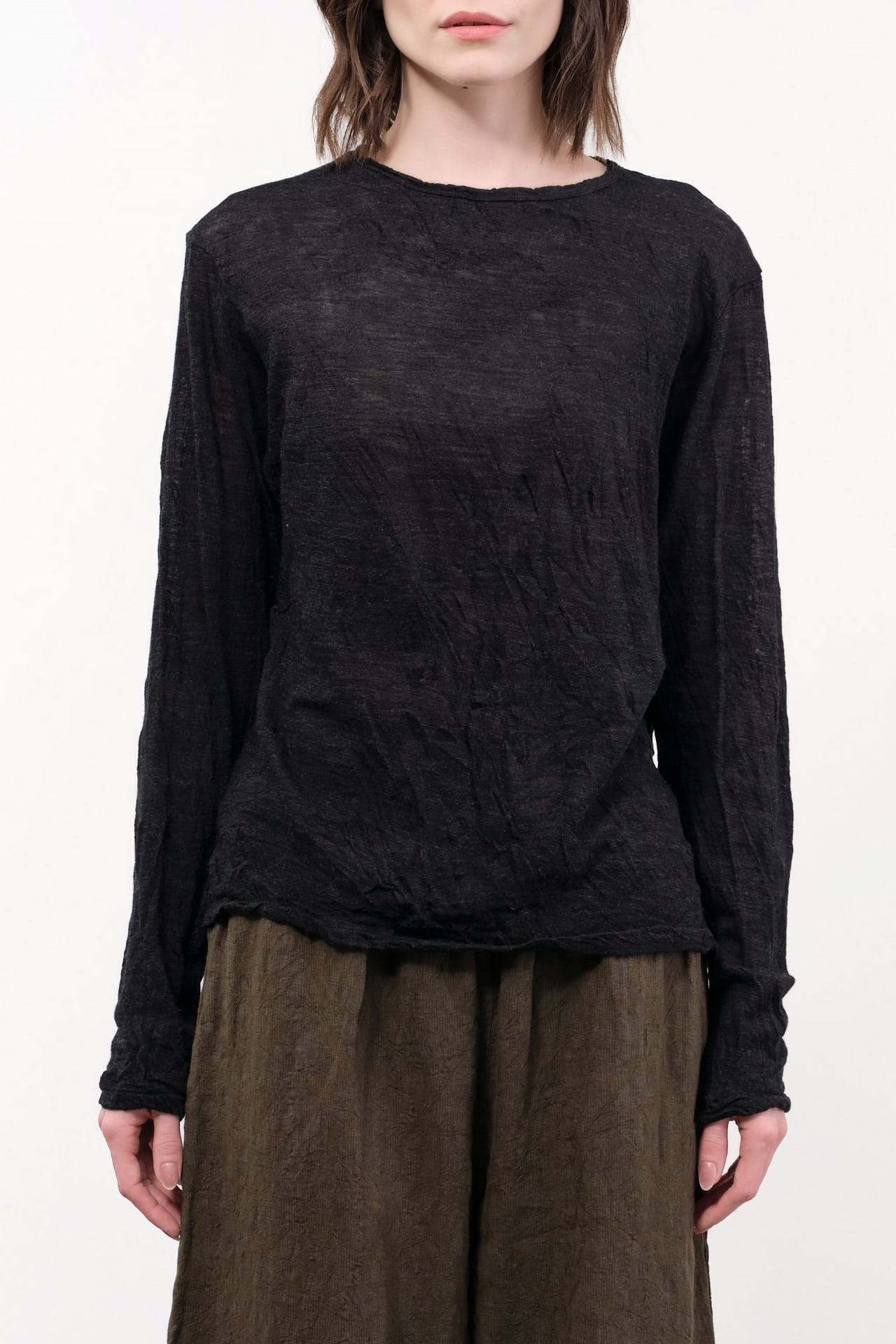 Pas de Calais Apparel Womens Sweaters Wool Gauze Crinkle Pullover Jersey in Charcoal