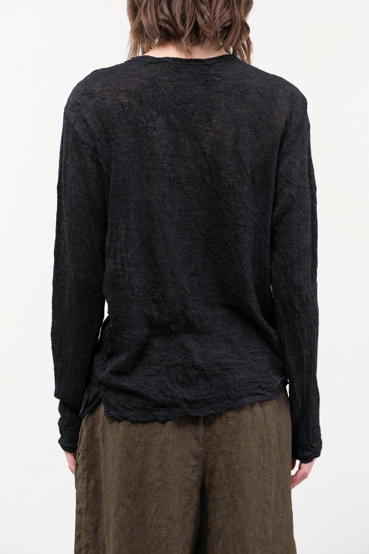 Pas de Calais Apparel Womens Sweaters Wool Gauze Crinkle Pullover Jersey in Charcoal