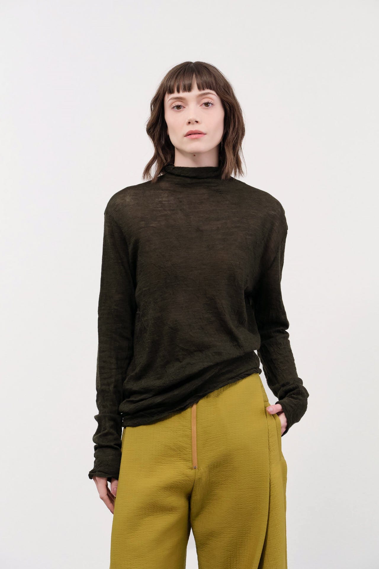Pas de Calais Apparel Womens Sweaters Wool Gauze Crinkle Turtleneck Jersey Pullover in Khaki