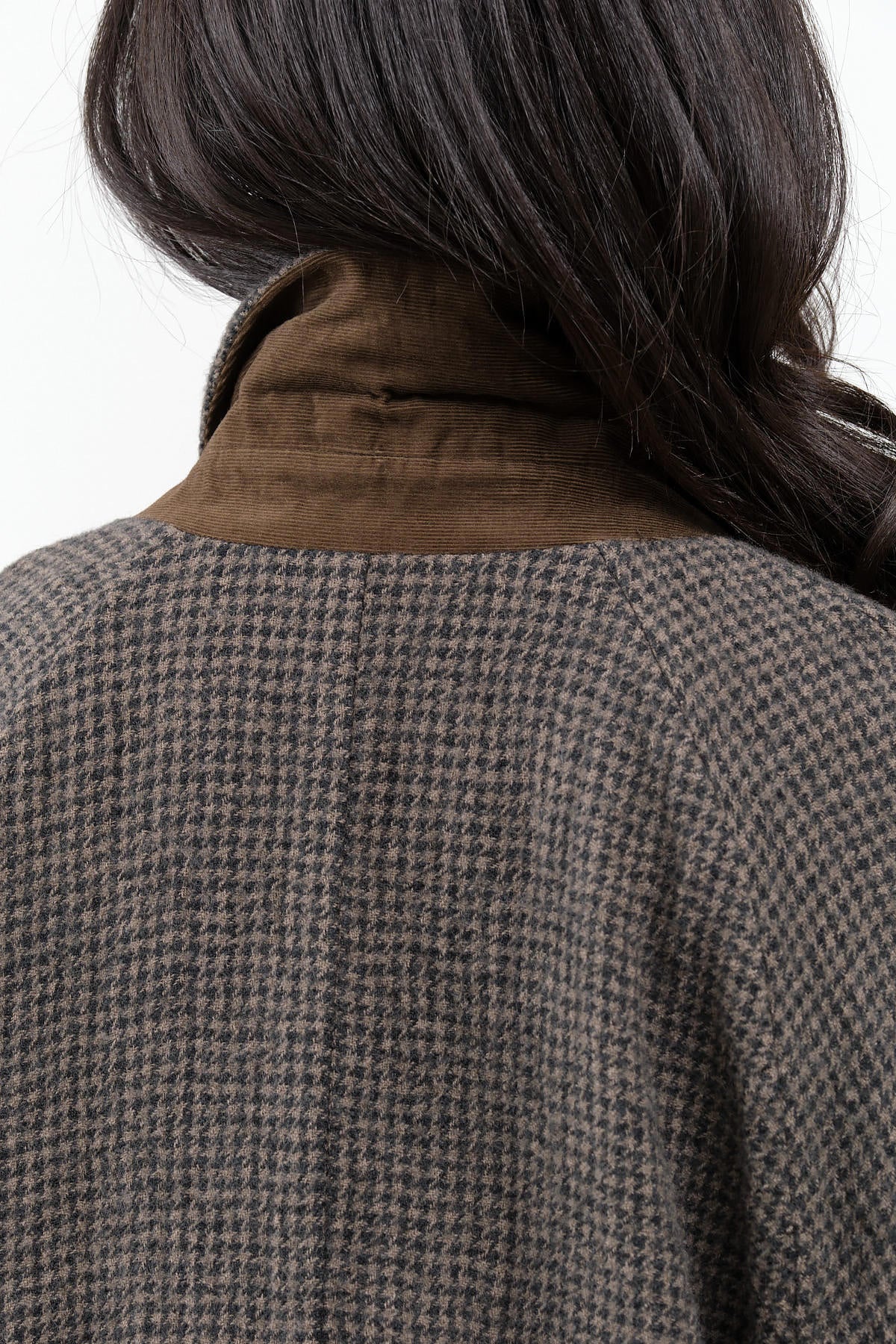 Designer Brand Pas De Calais Long Button up Trench Coat with Pockets Wool Gauze Houndstooth Coat in Beige Brown Plaid