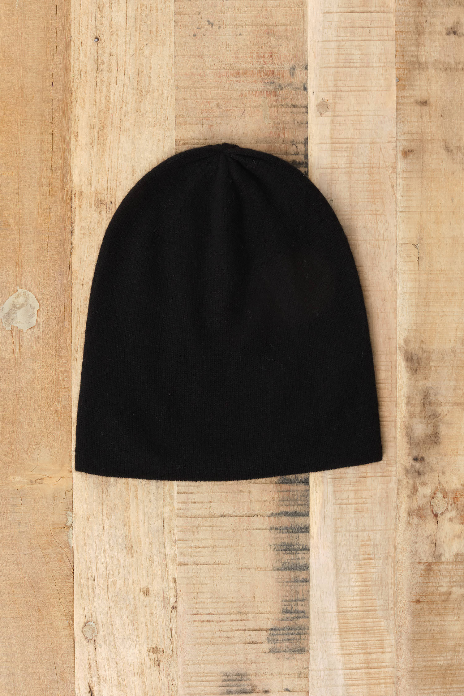 Paychi Guh Designer Brand Cashmere Slouchy Beanie in Black