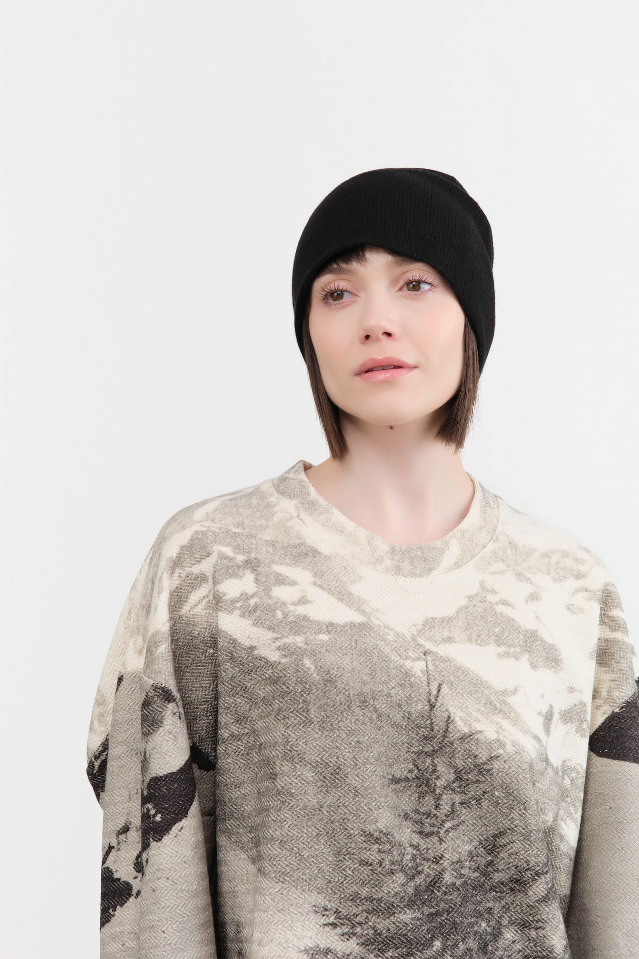 Paychi Guh Accessories Hats Slouchy Beanie in Black Black