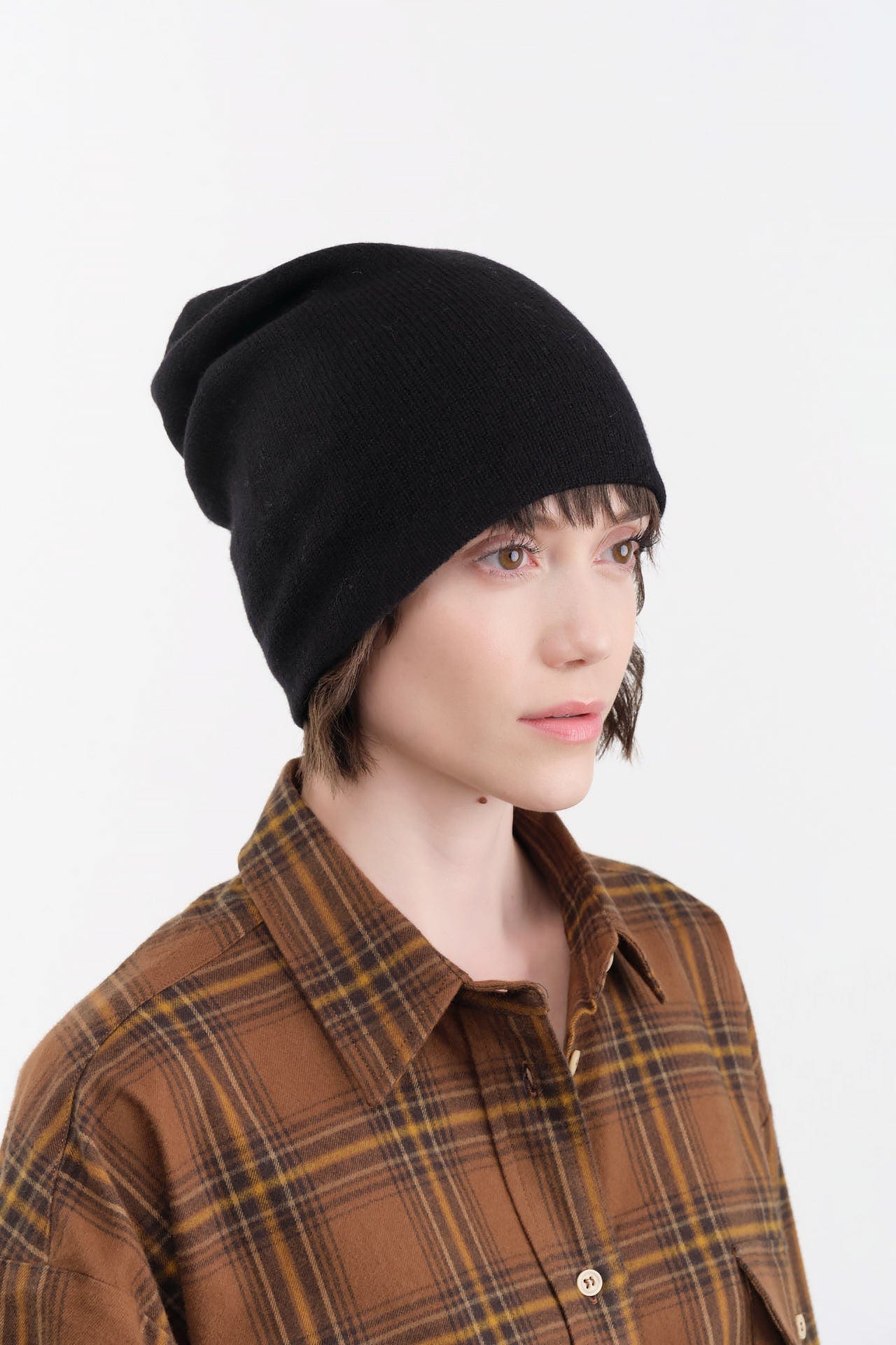 Paychi Guh Accessories Hats Slouchy Beanie in Black Black / One Size
