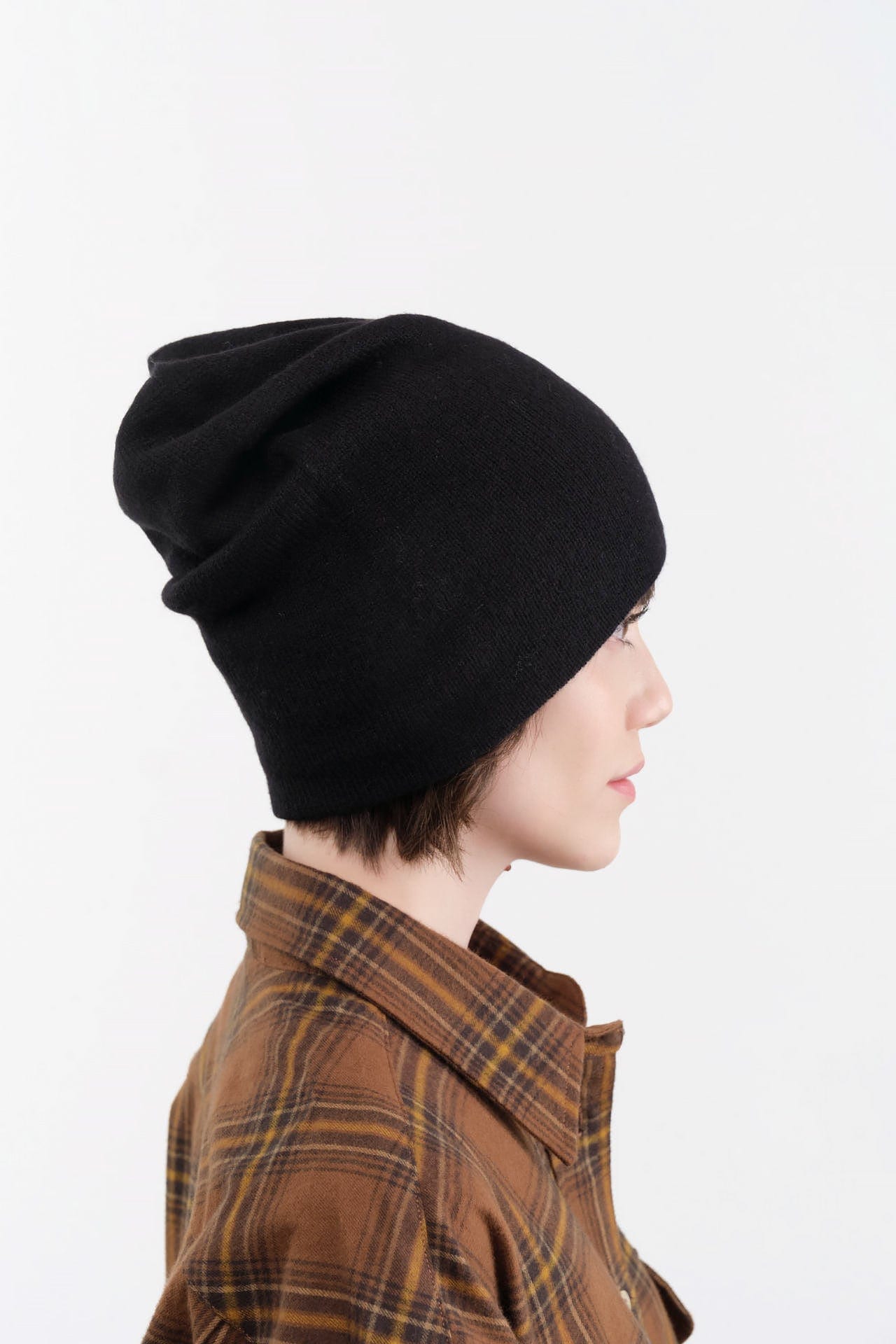Paychi Guh Accessories Hats Slouchy Beanie in Black Black / One Size
