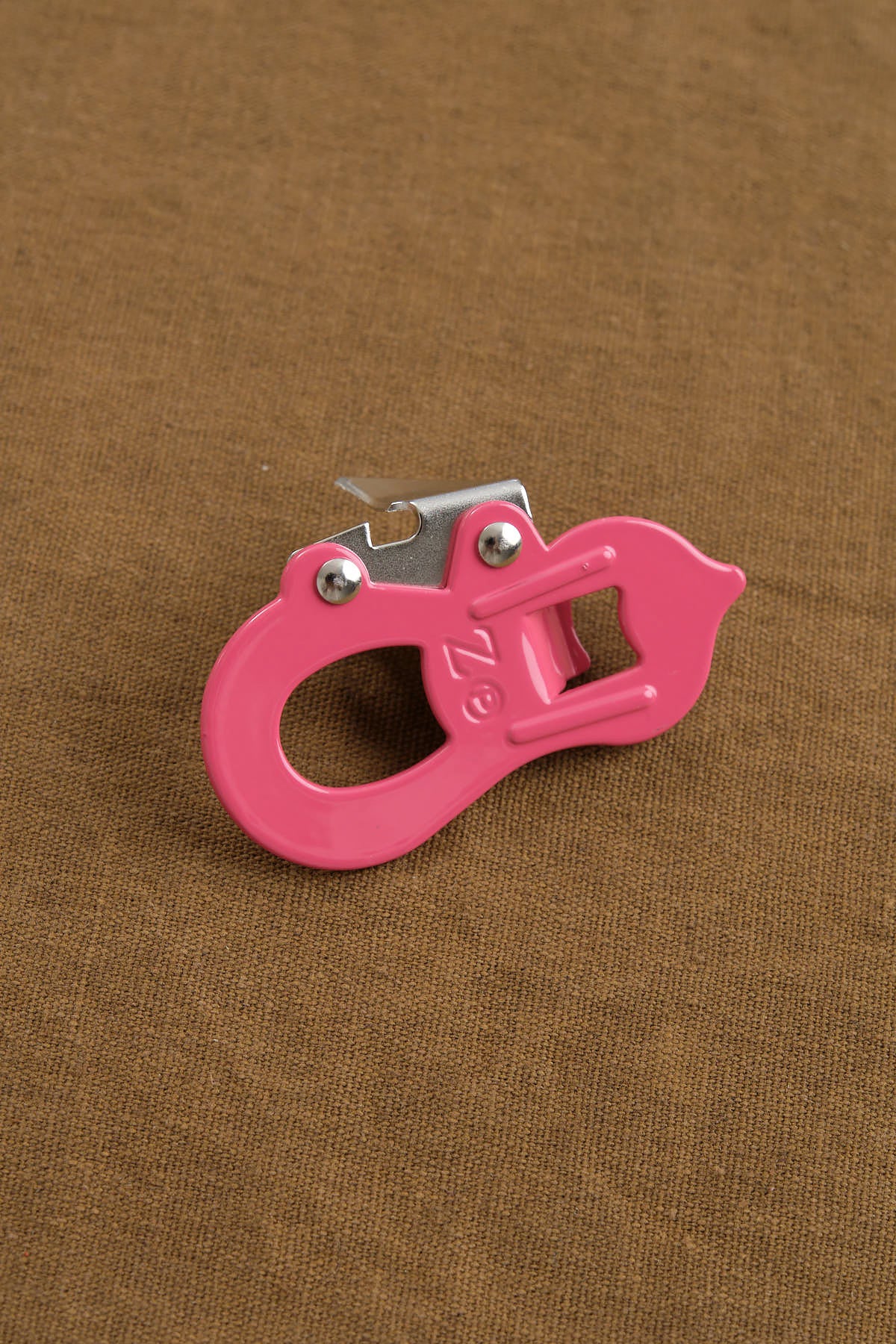 Front view of Hyotan Can Opener in Pink