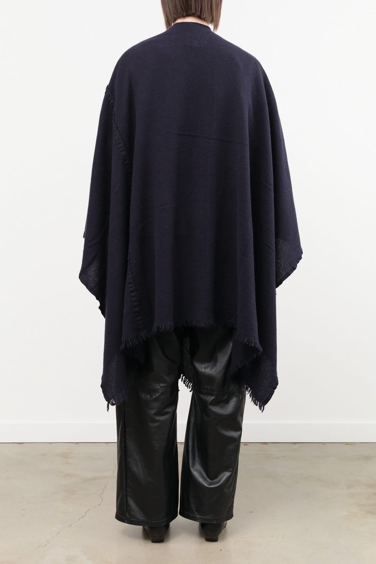 Private 0204 Accessories Scarves 1810 Pucho Cashmere Vintage Finish Scarf in Navy Navy