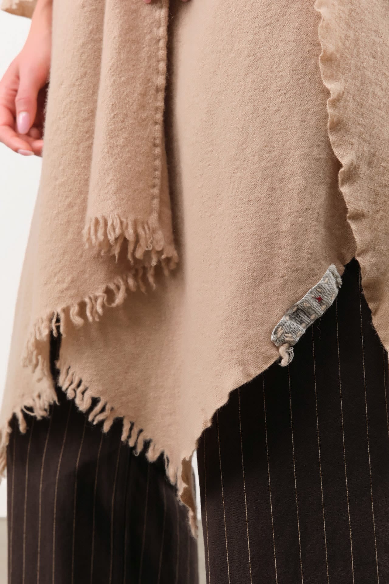 Private 0204 Apparel Womens Sweaters 1810 Pucho Cashmere Vintage Finish Scarf in Sanda Sanda