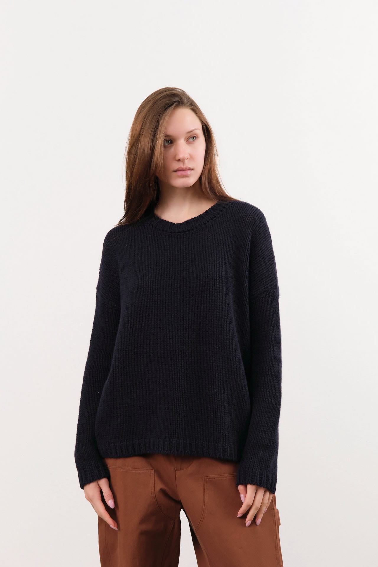 Private 0204 Apparel Womens Sweaters 236 Cashmere Sweater in Navy