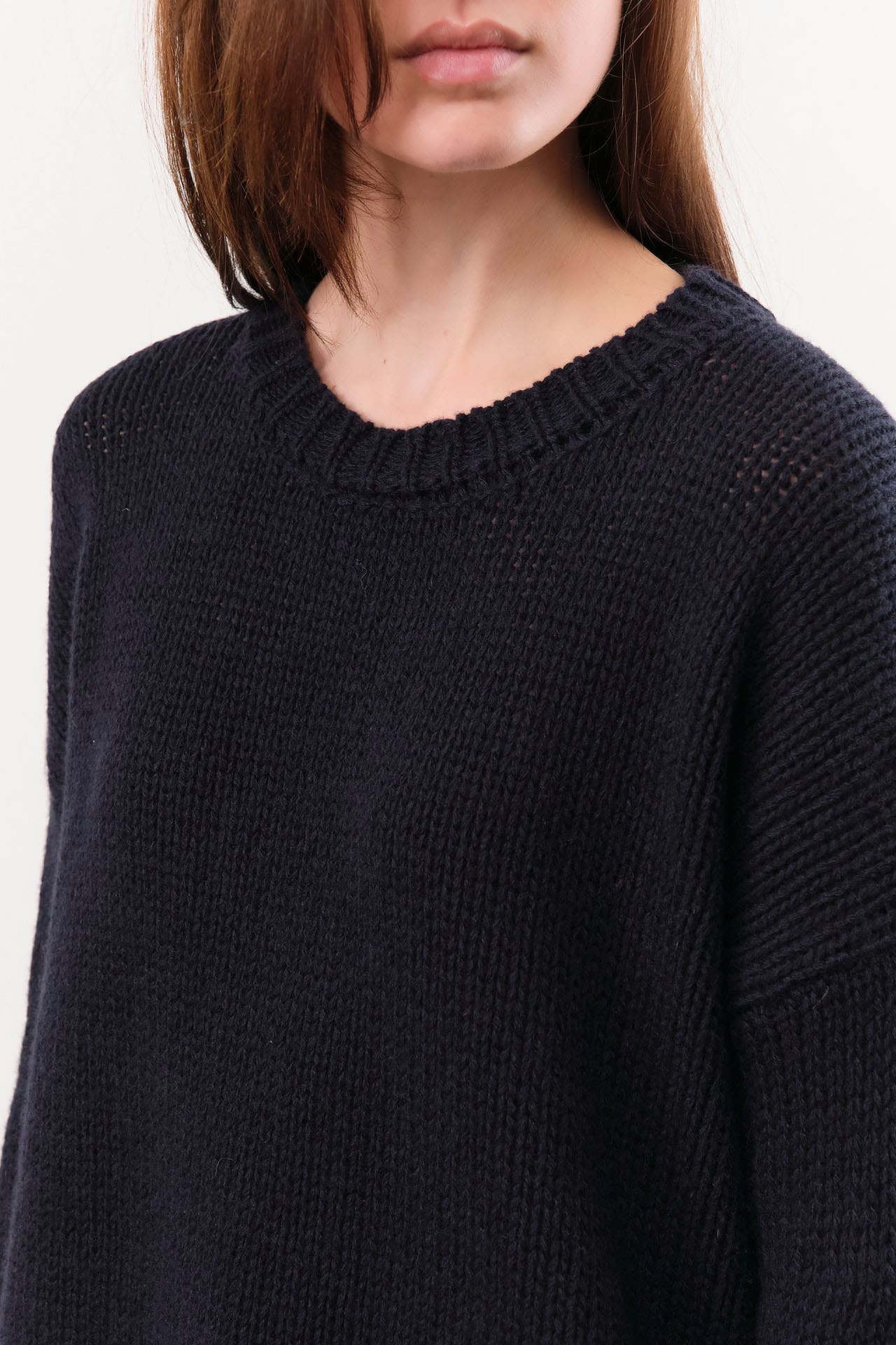 Private 0204 Apparel Womens Sweaters 236 Cashmere Sweater in Navy