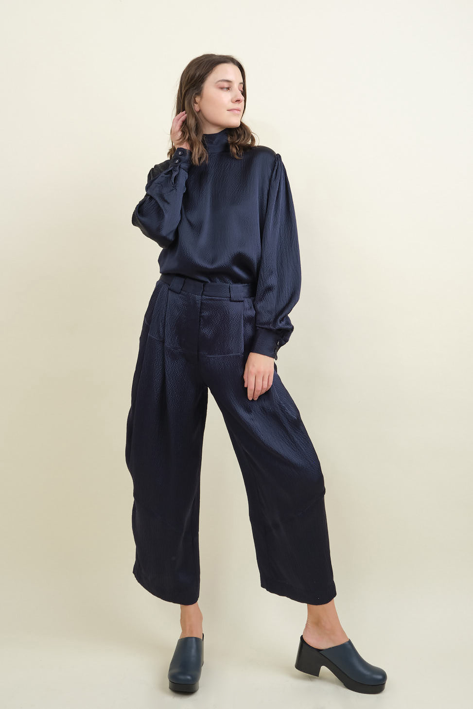 Cropped Divide Pant