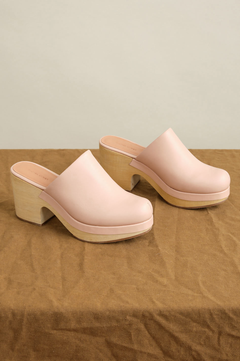 Bose Clog in Blush on table