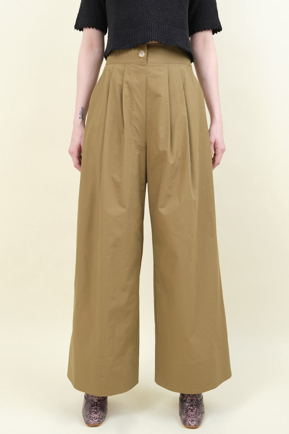 Front of Coxsone Pant in Gold