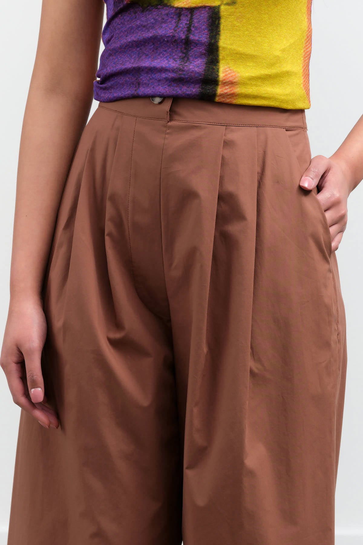 Waist view of Coxsone Pant in Sienna