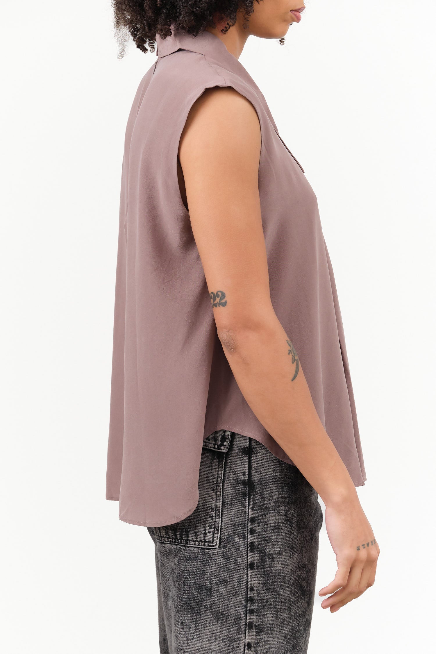 Rachel Comey Designer Brand Sleeveless Button Up Blouse Duston Top with Collar in Mauve Purple