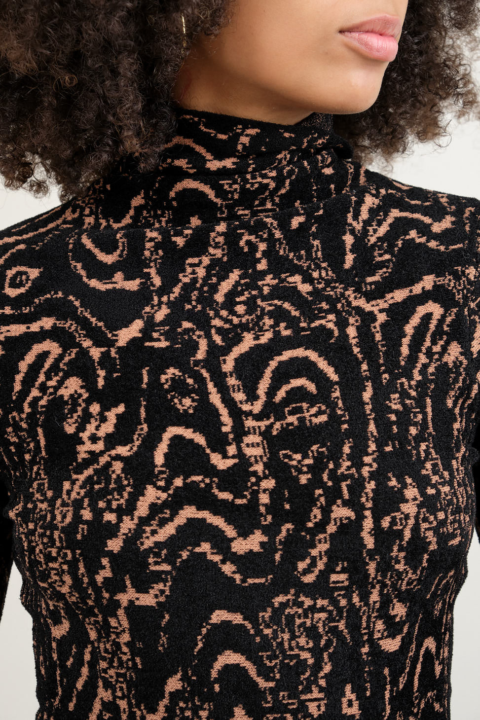Pattern on Efete Dress
