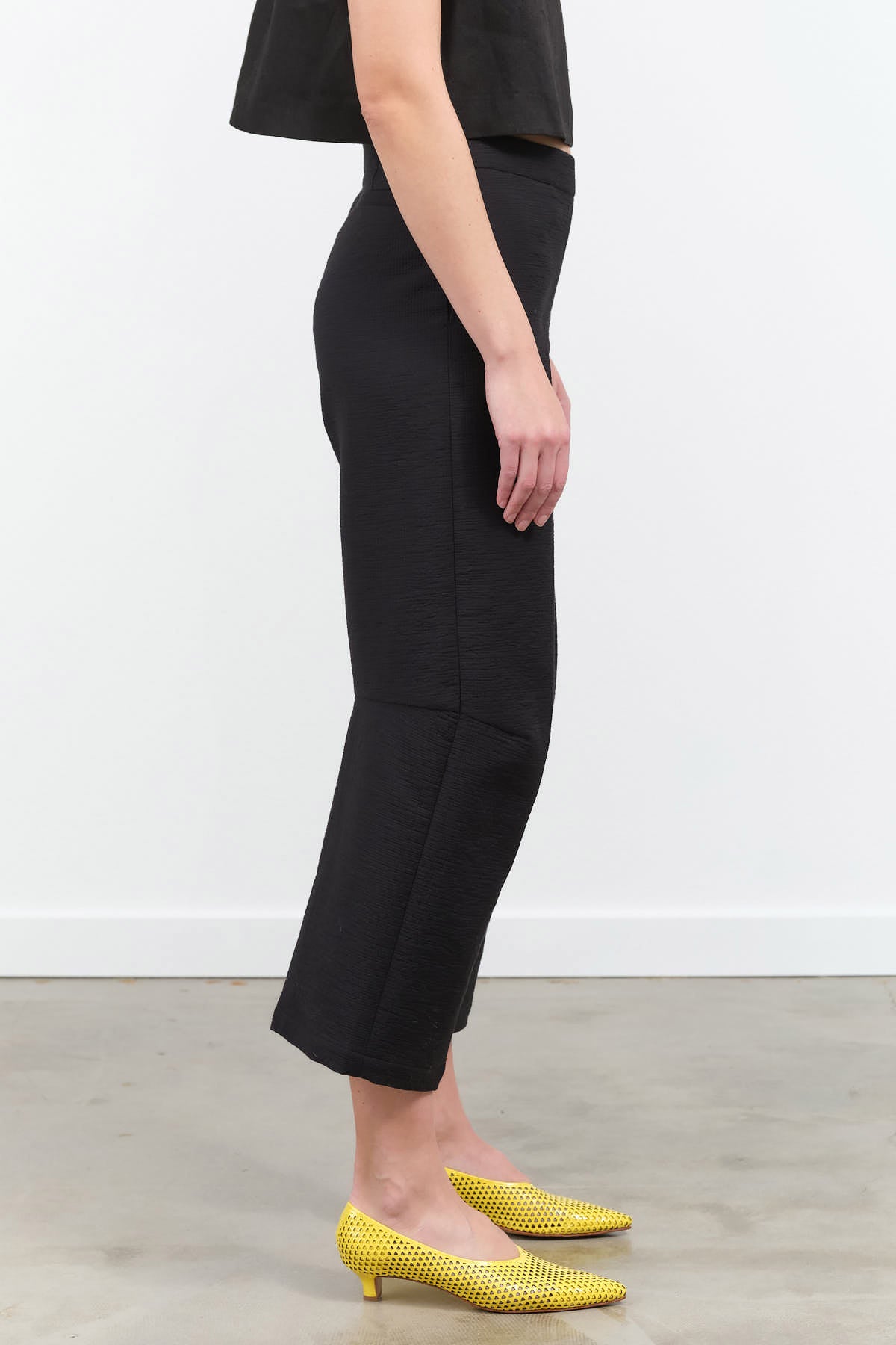 Side view of Roa Pant in Black
