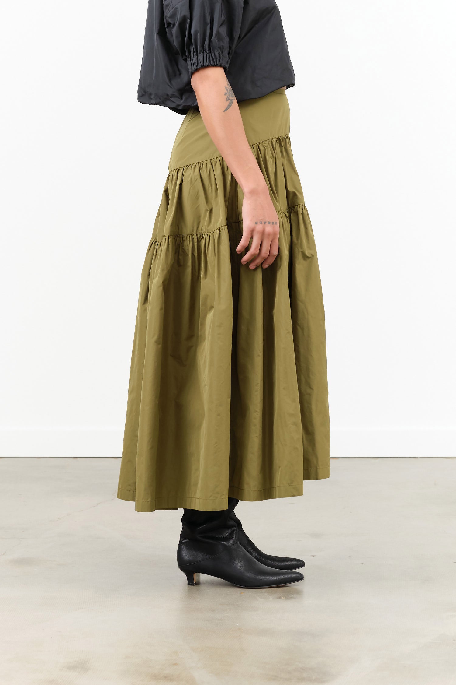 Rachel Comey Designer Brand Tiered Maxi Swift Skirt in Olive Green