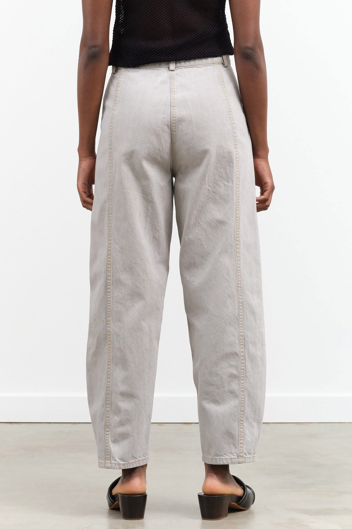 Zveda Pant Jean in Light Gray Khaki Wash with Belt Loops and Barrel Leg Cut by Rachel Comey