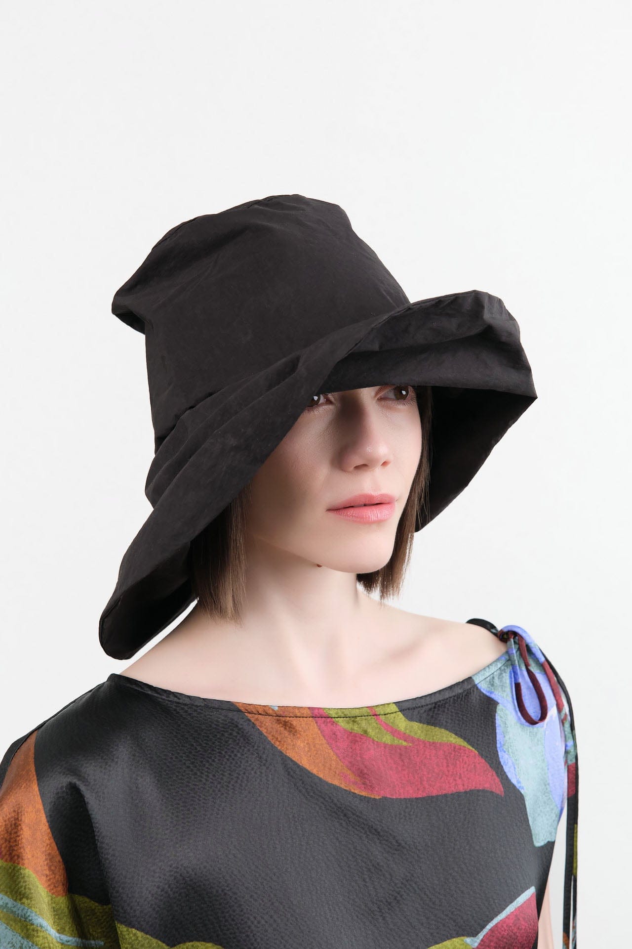 Reinhard Plank Accessories Hats Bianca Scot Hat in Black